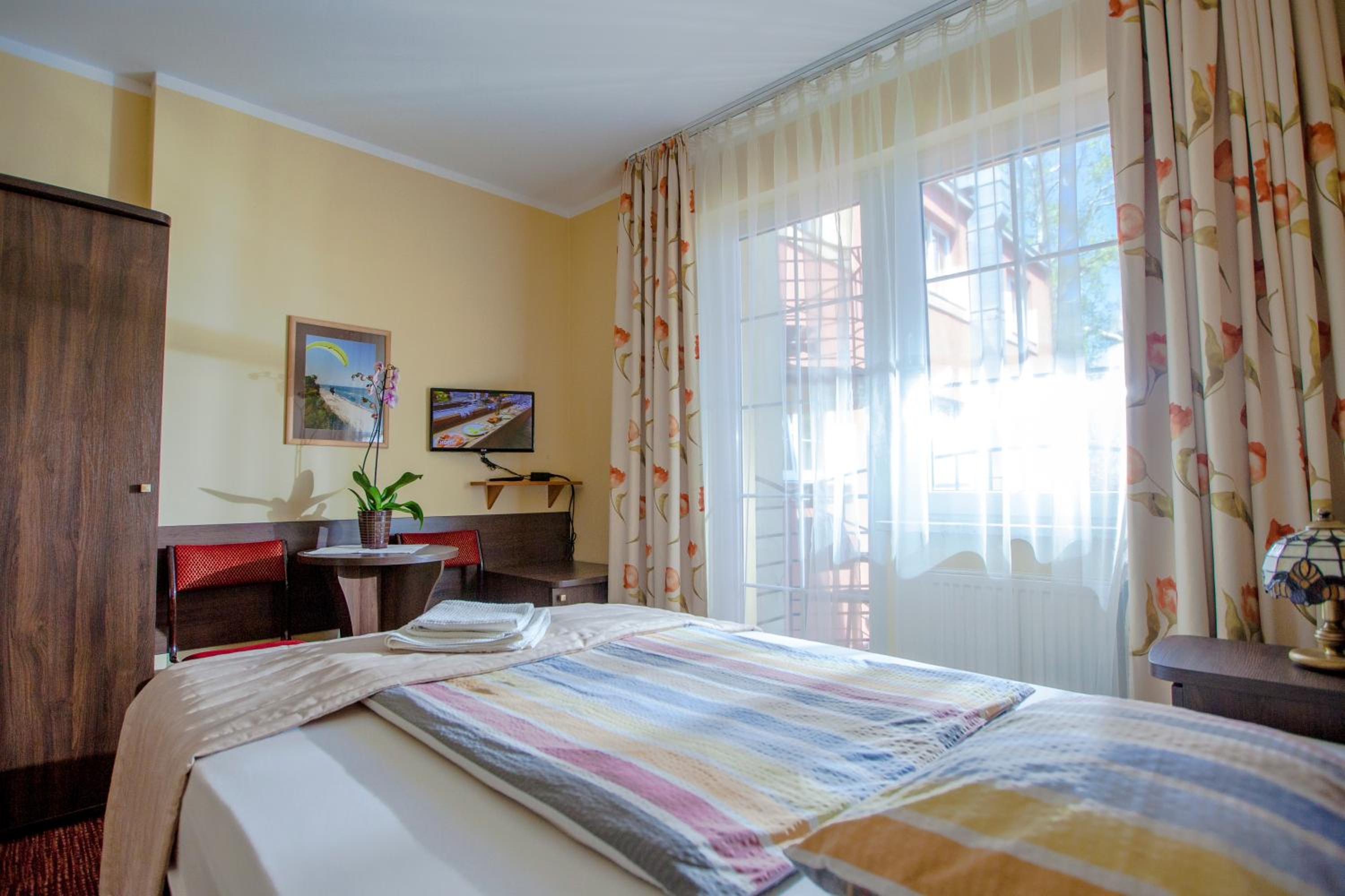Single Room with Balcony photo 3