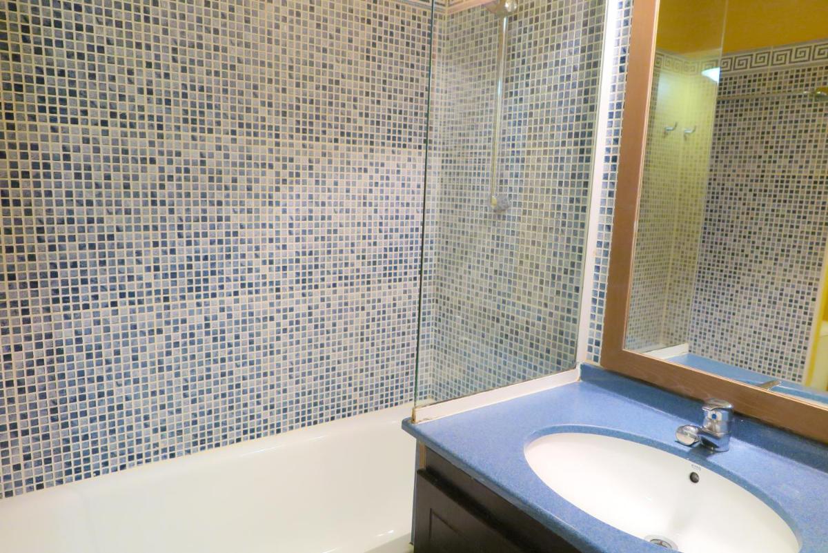 Apartment photo 1