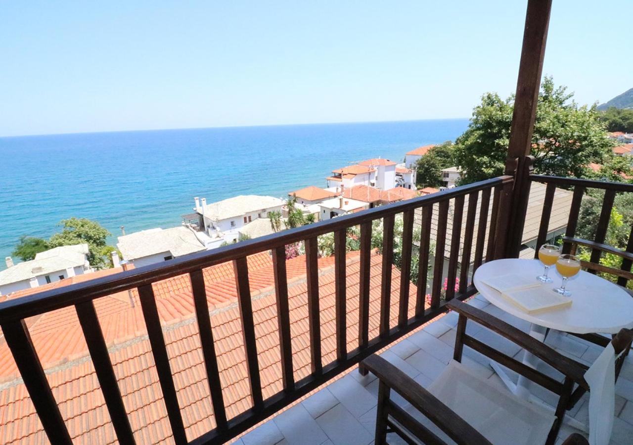 Superior Double Room with Sea View - Photo 11