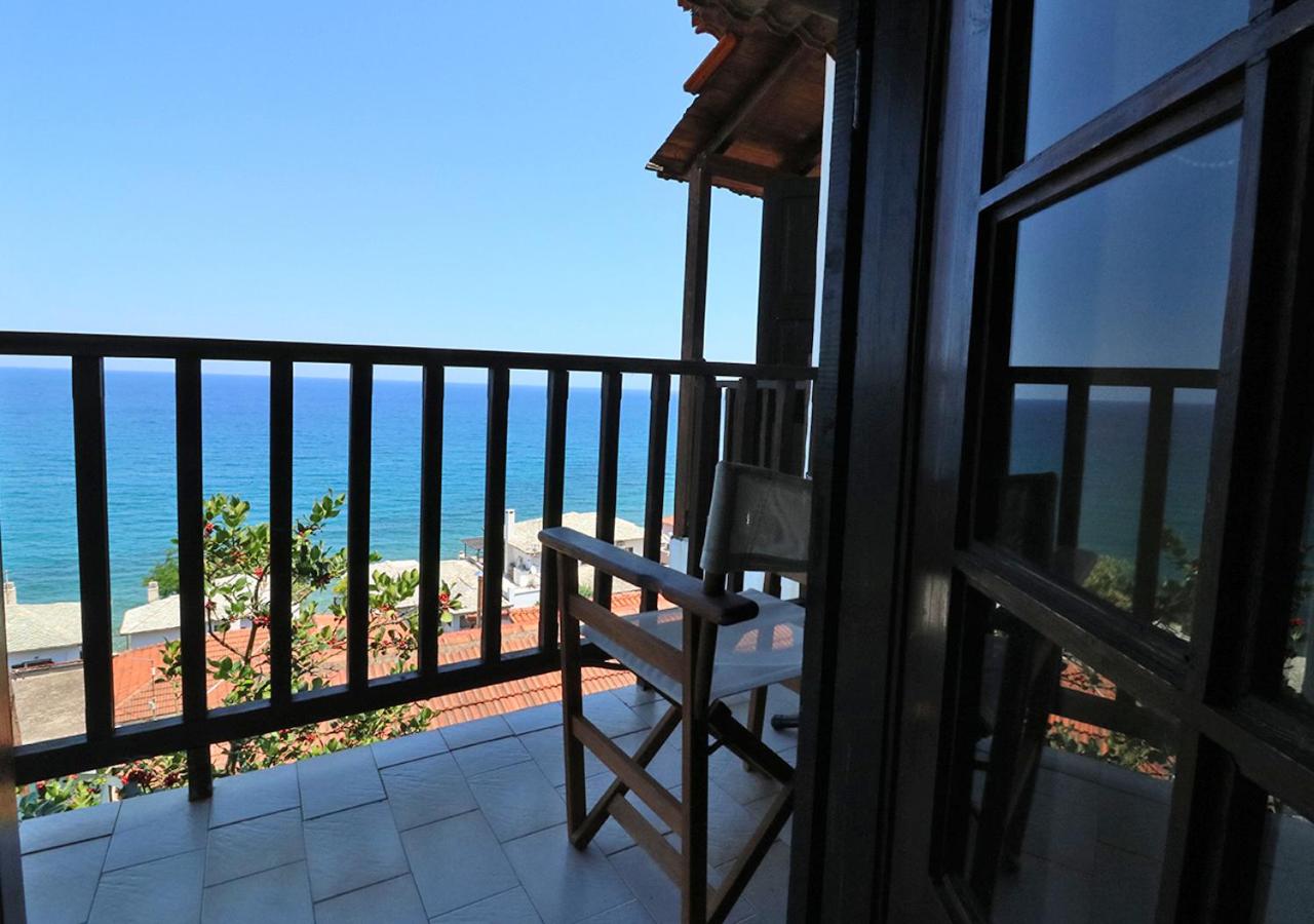 Twin Room with Sea View - Photo 5