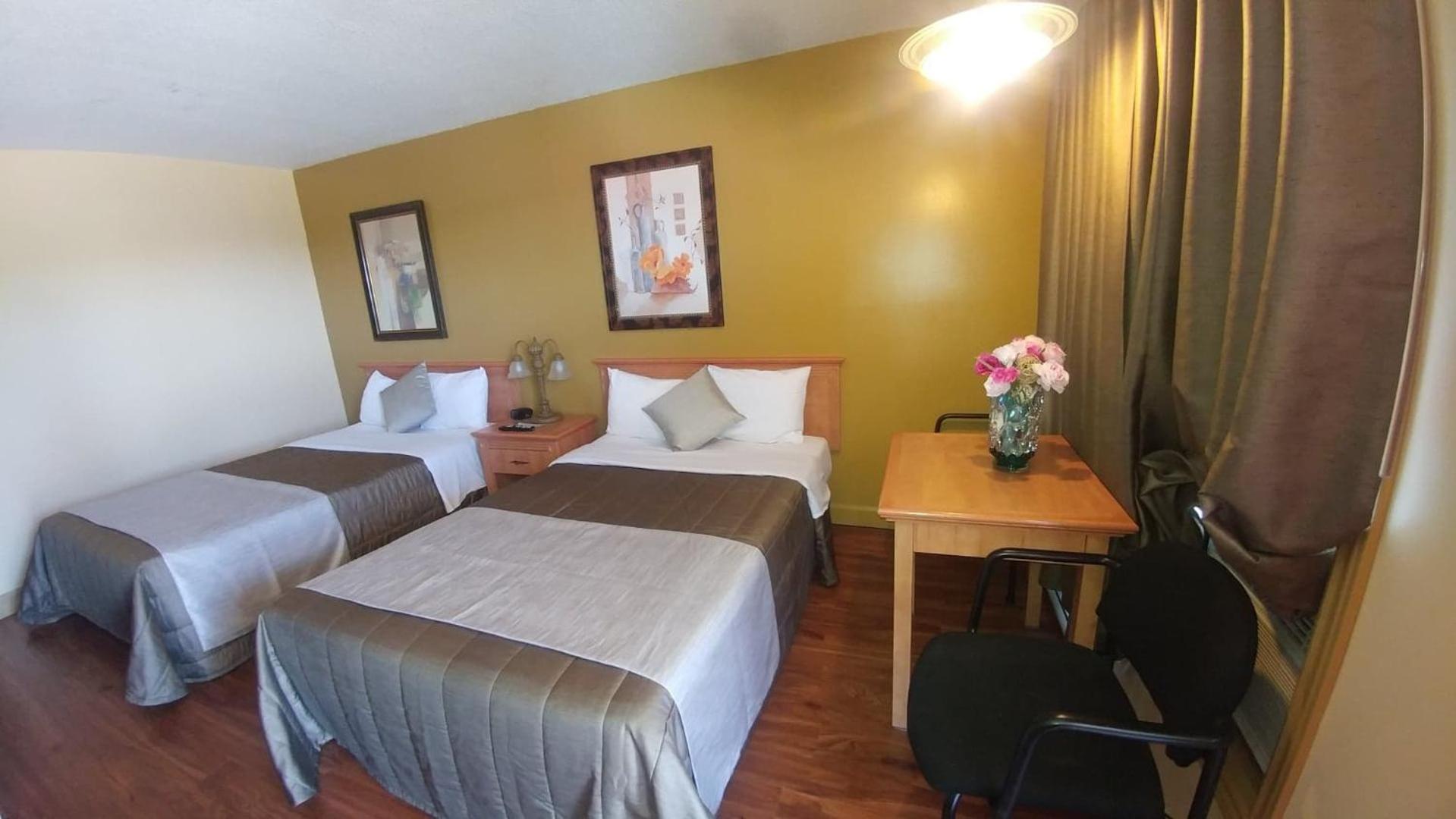 Double Room with Two Double Beds photo 1