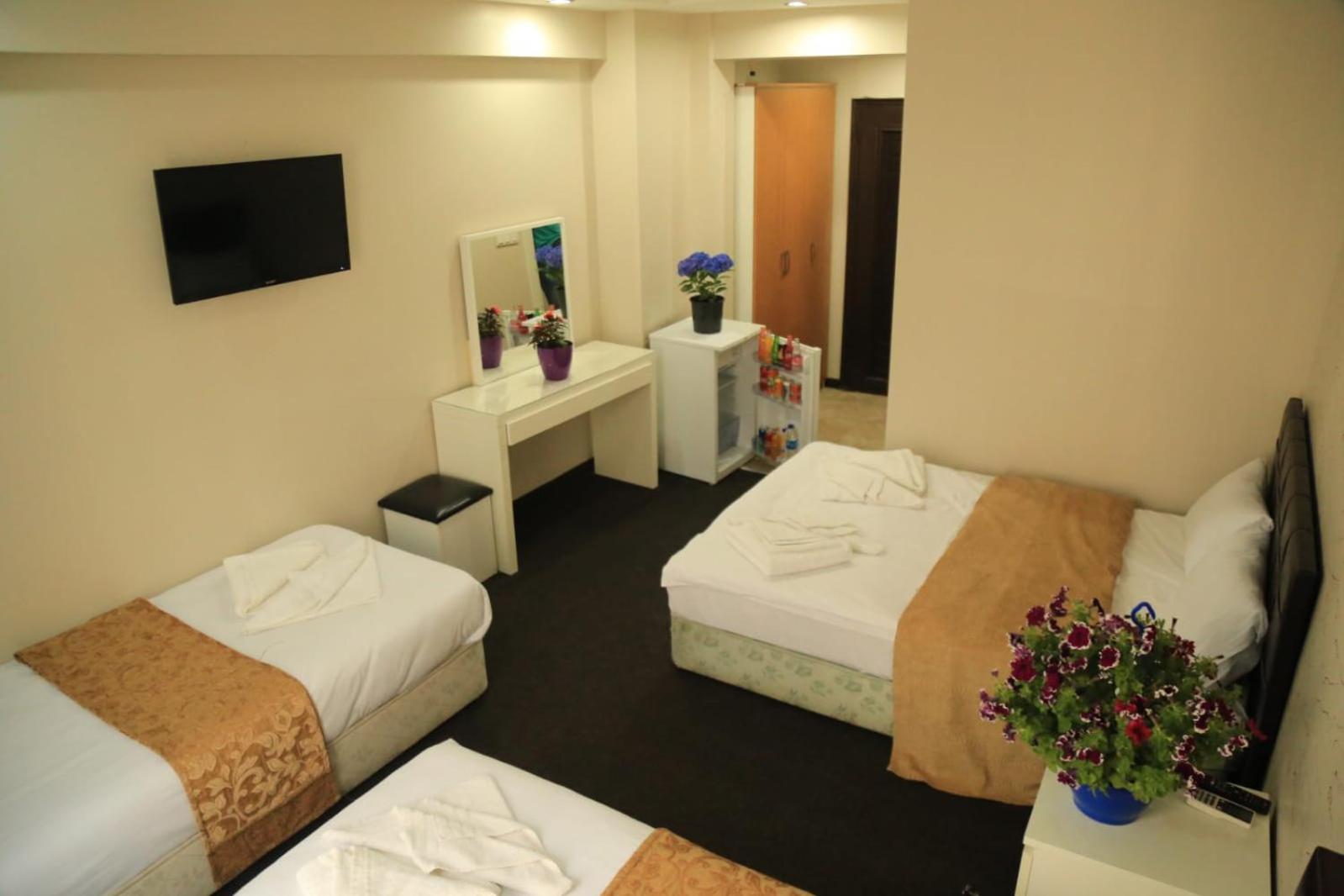 Luxury Triple Room photo 2