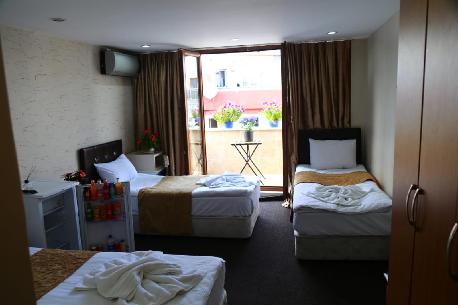 Luxury Quadruple Room photo 2