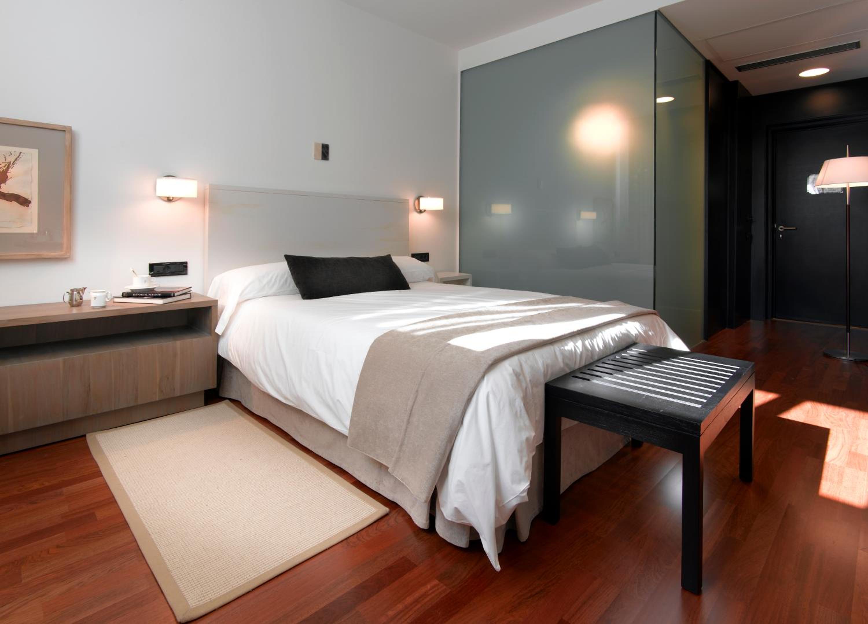 Standard Double Room - Photo 1