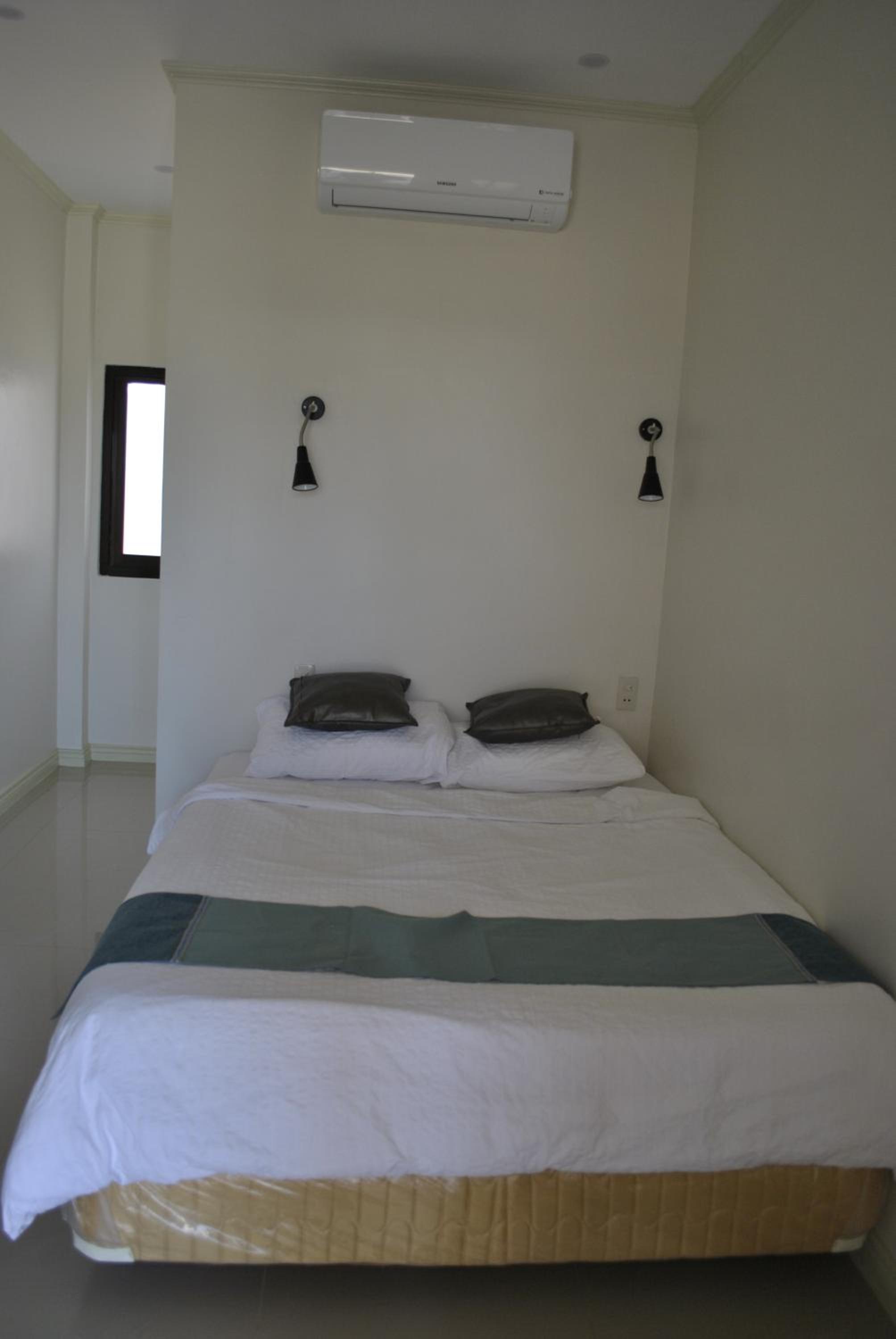 Deluxe Double or Twin Room with Sea View - Photo 3