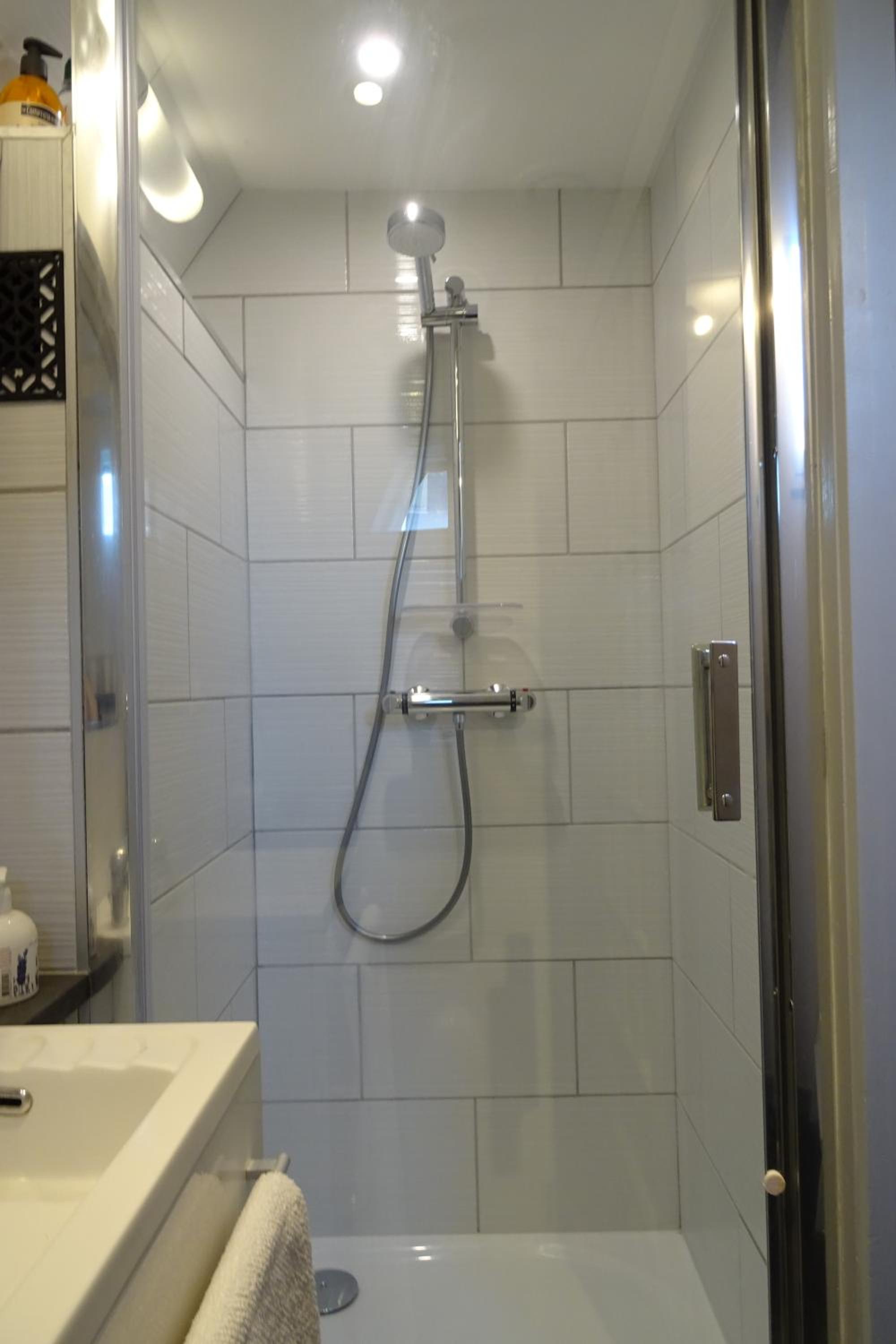 Single Attic Room with Private Bathroom photo 2