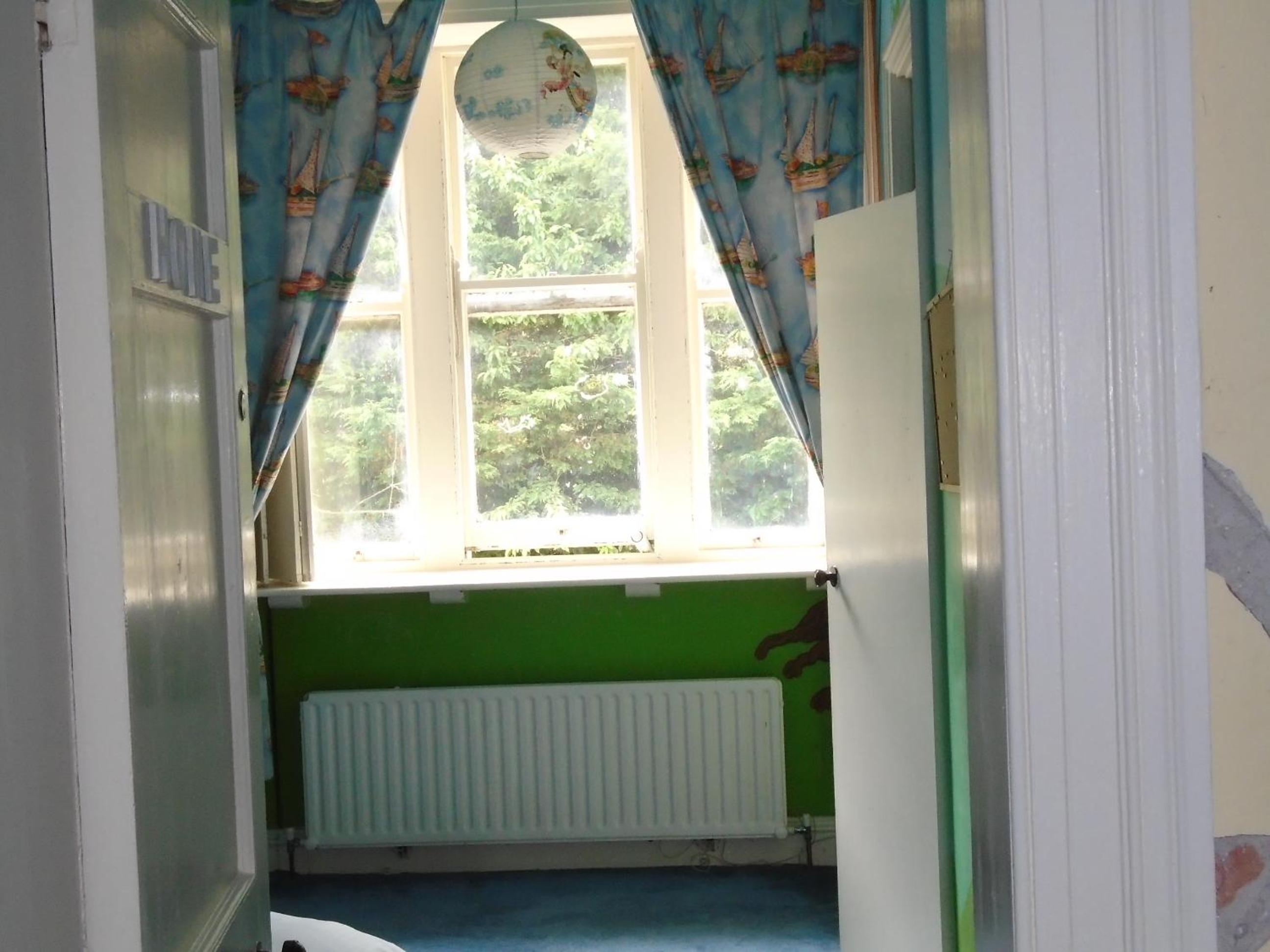 Budget Double Room - Photo 2