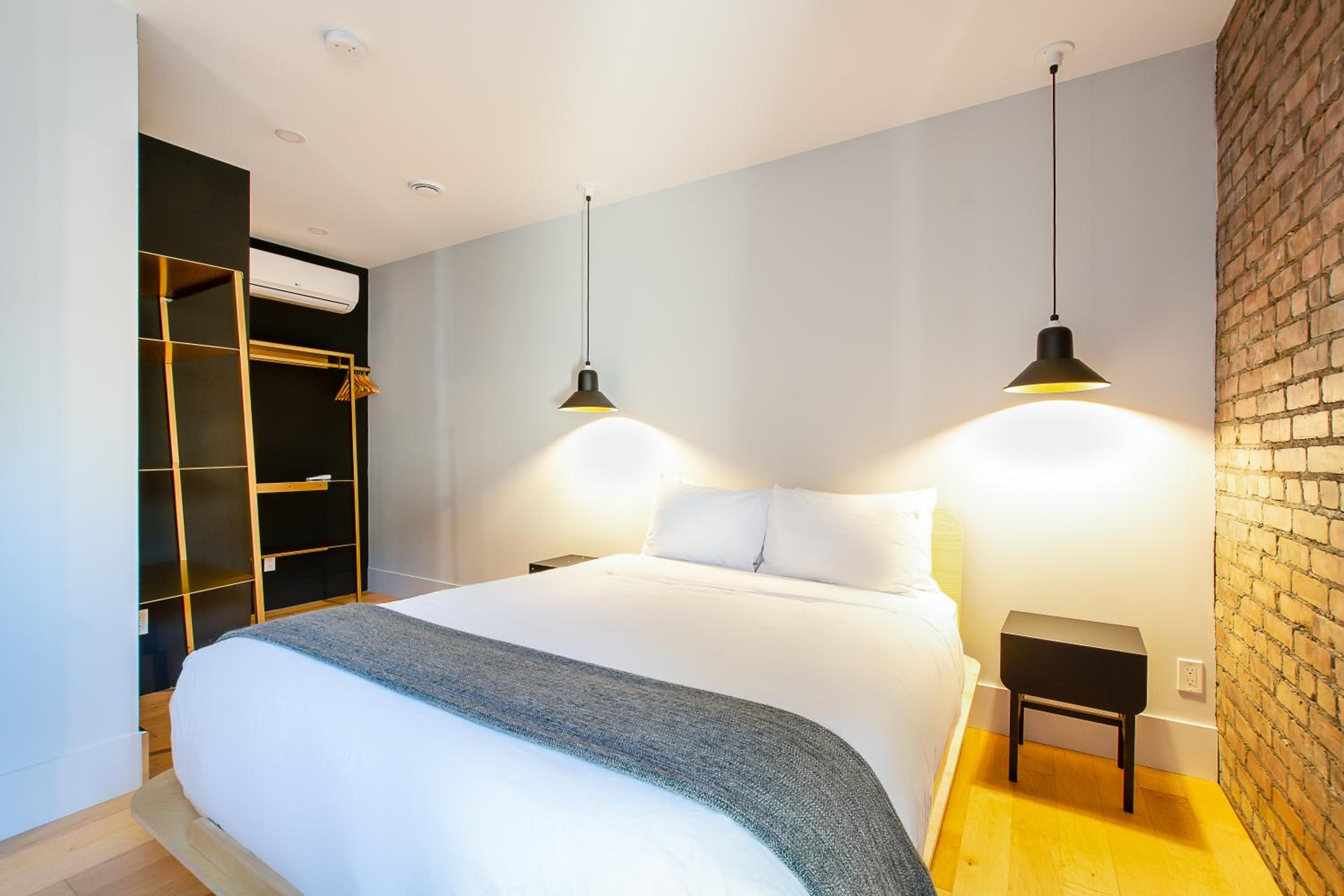 One-Bedroom Apartment - SP306