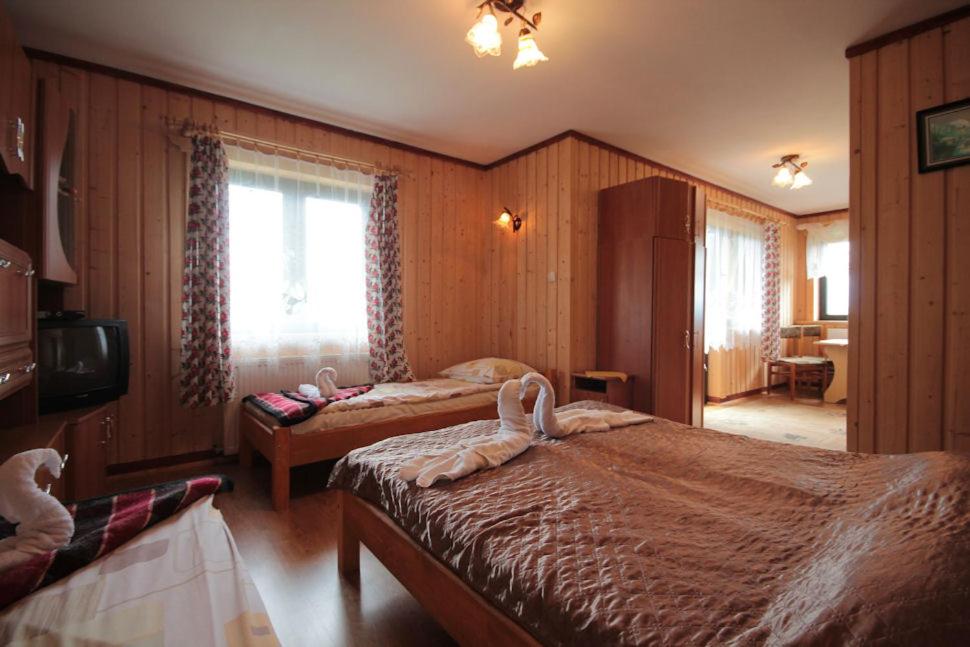 Quadruple Room with Private Bathroom photo 1