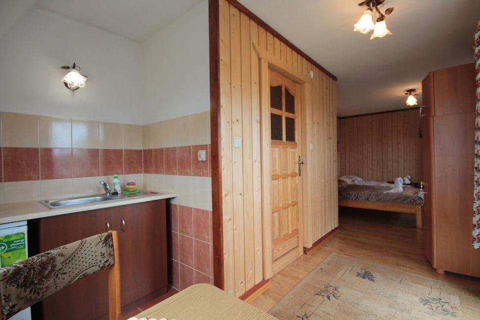Quadruple Room with Private Bathroom photo 3