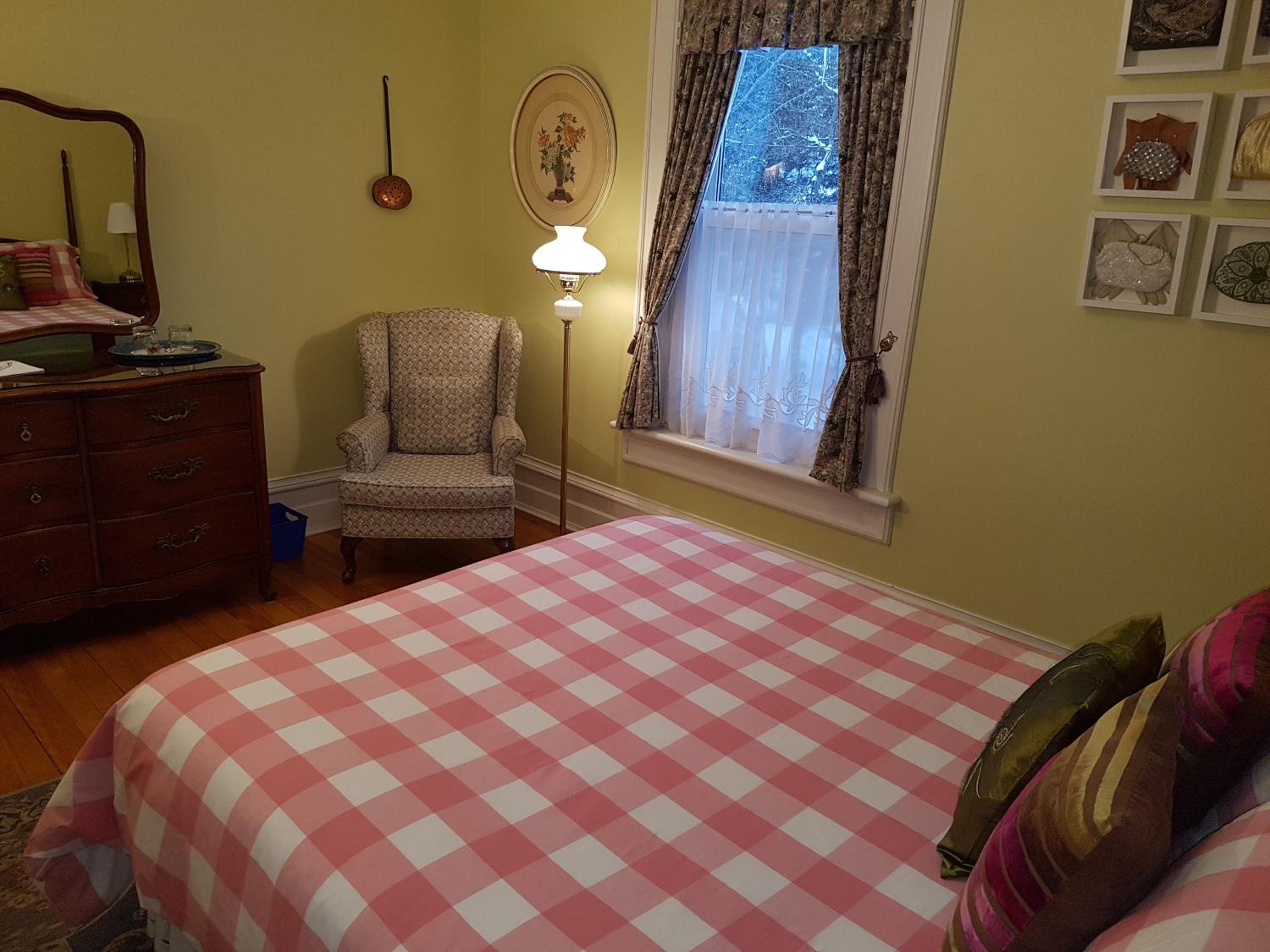 Queen Room photo 3