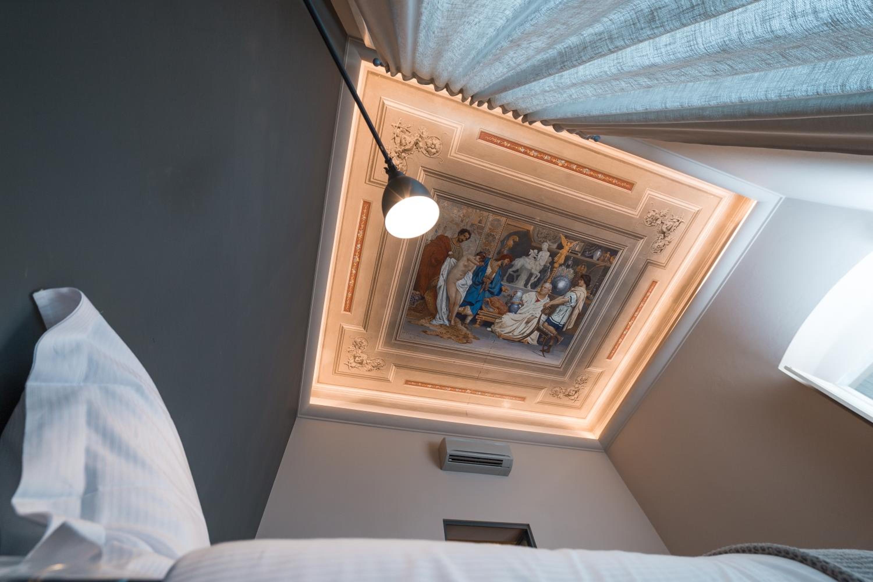Suite Deluxe with Terrace photo 1