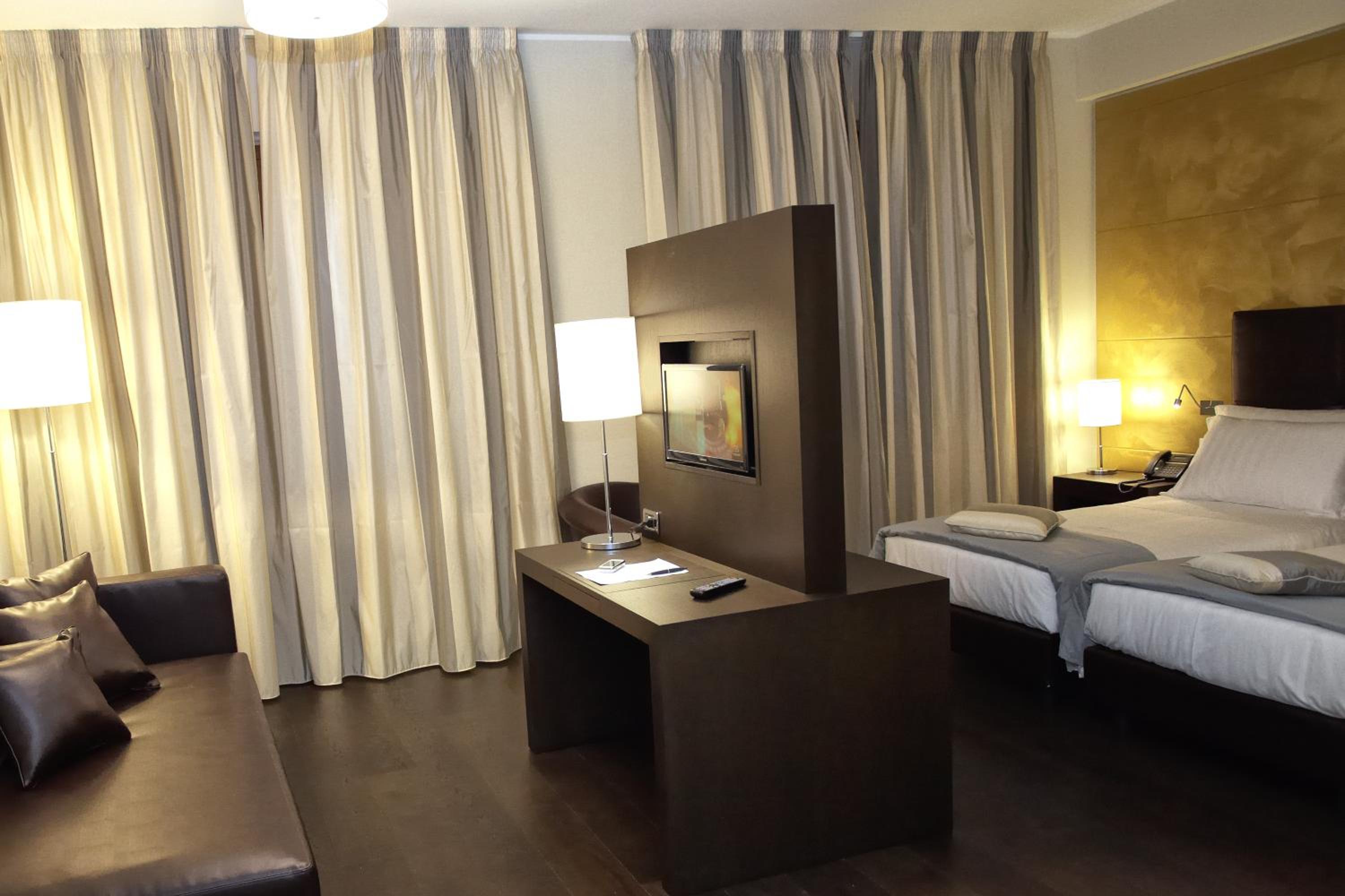 Double Room - Photo 5