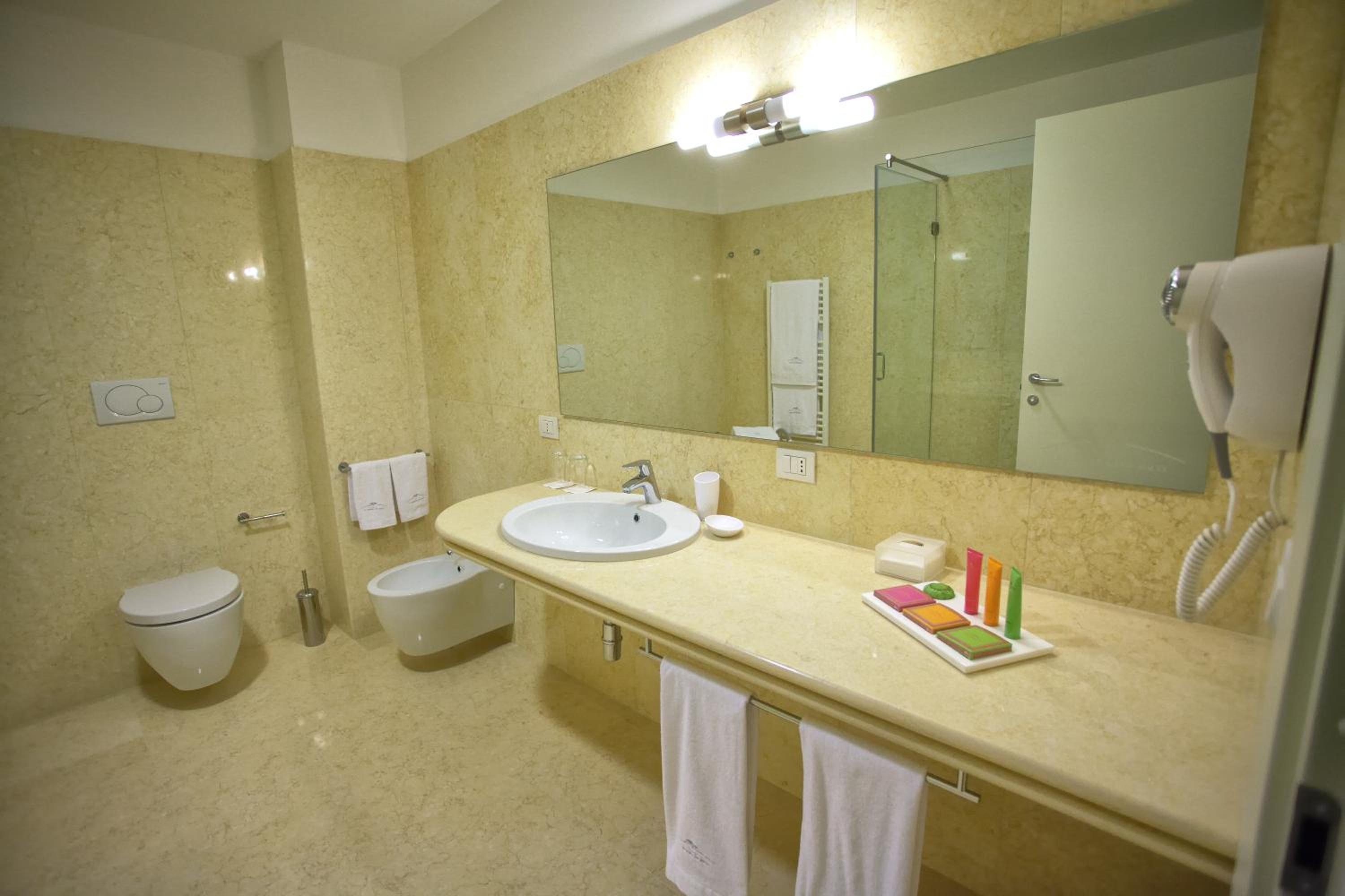 Double Room - Photo 4
