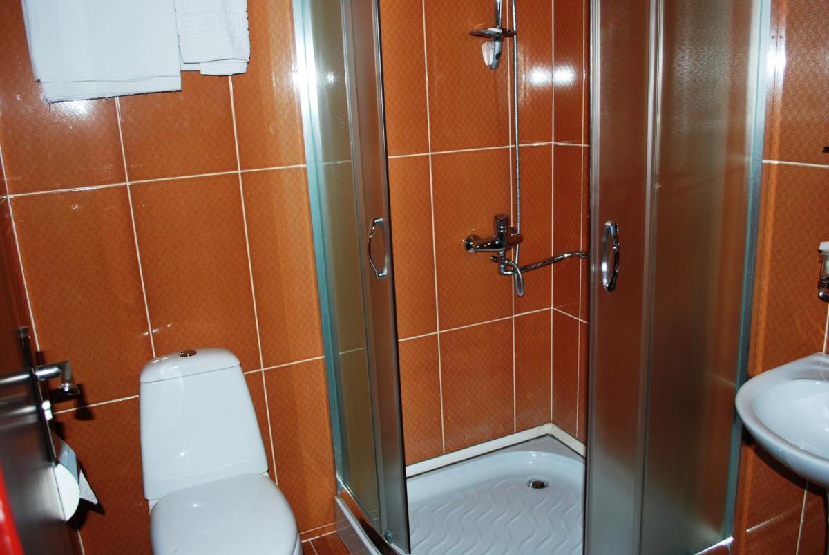 Standard Triple Room photo 2