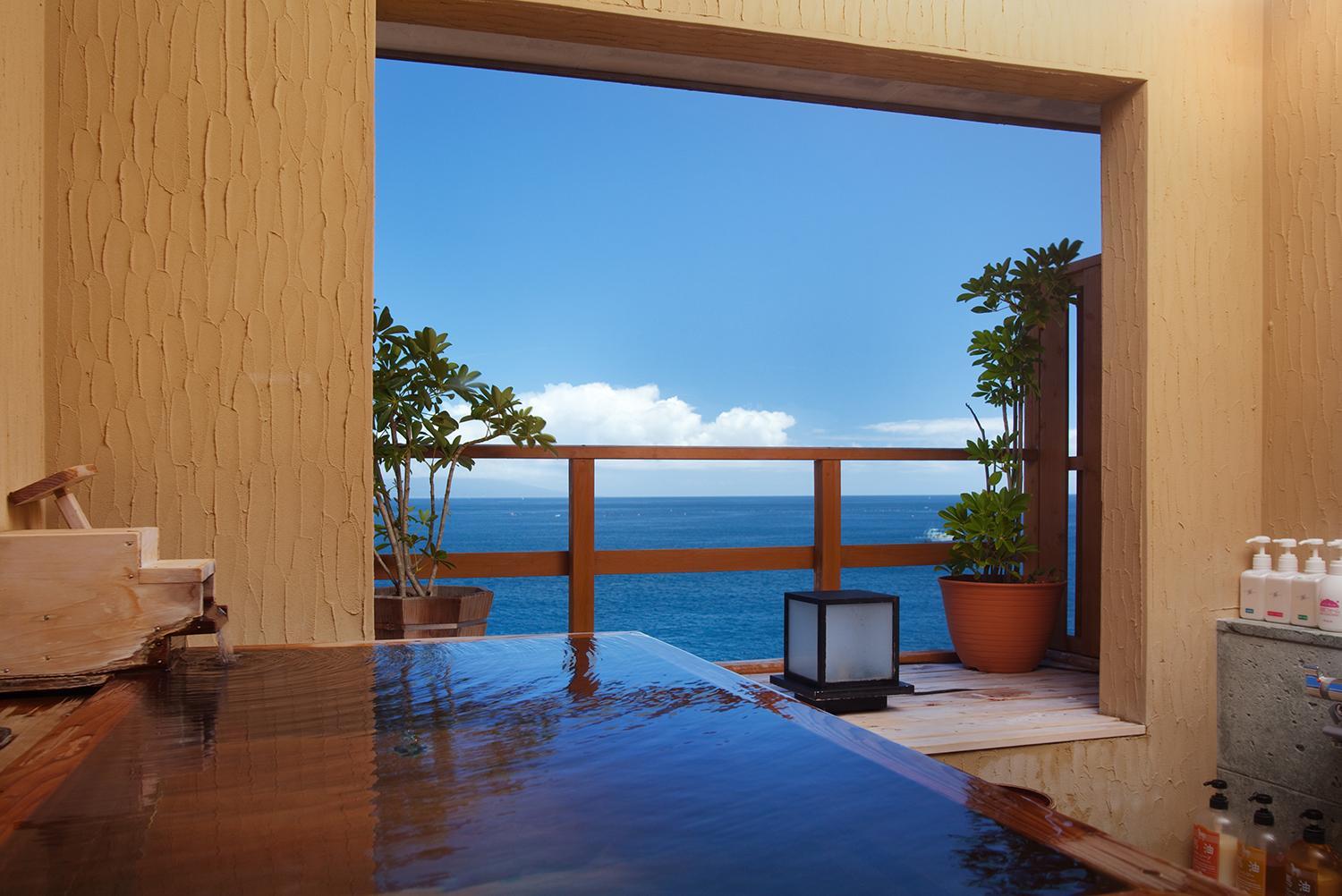Japanese-Style Junior Suite With Open-Air Bath - Sea View photo 2