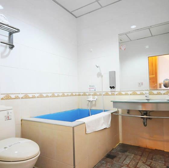 Double or Twin Room with Side Sea View photo 3