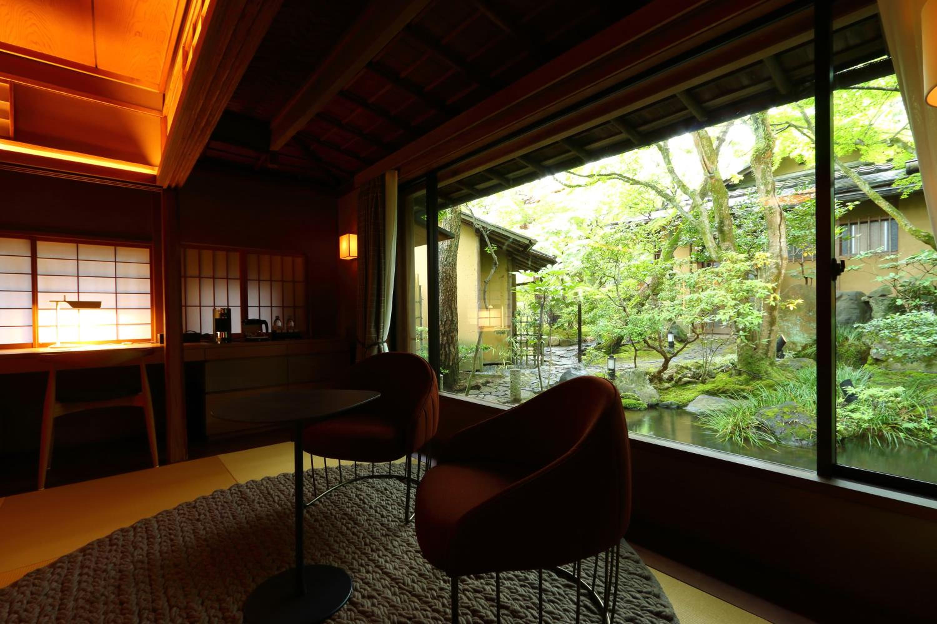 Luxury Suite 101 photo 3
