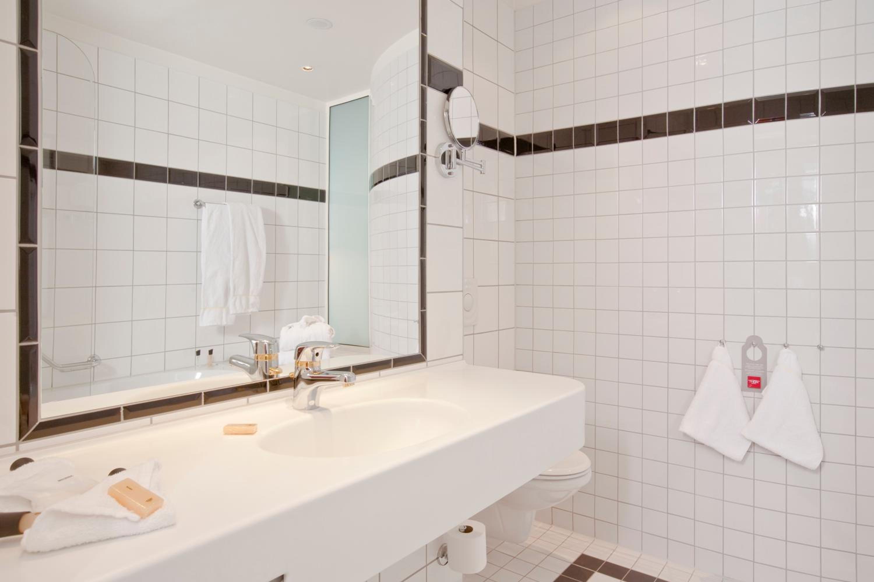Standard Double Room - Photo 2