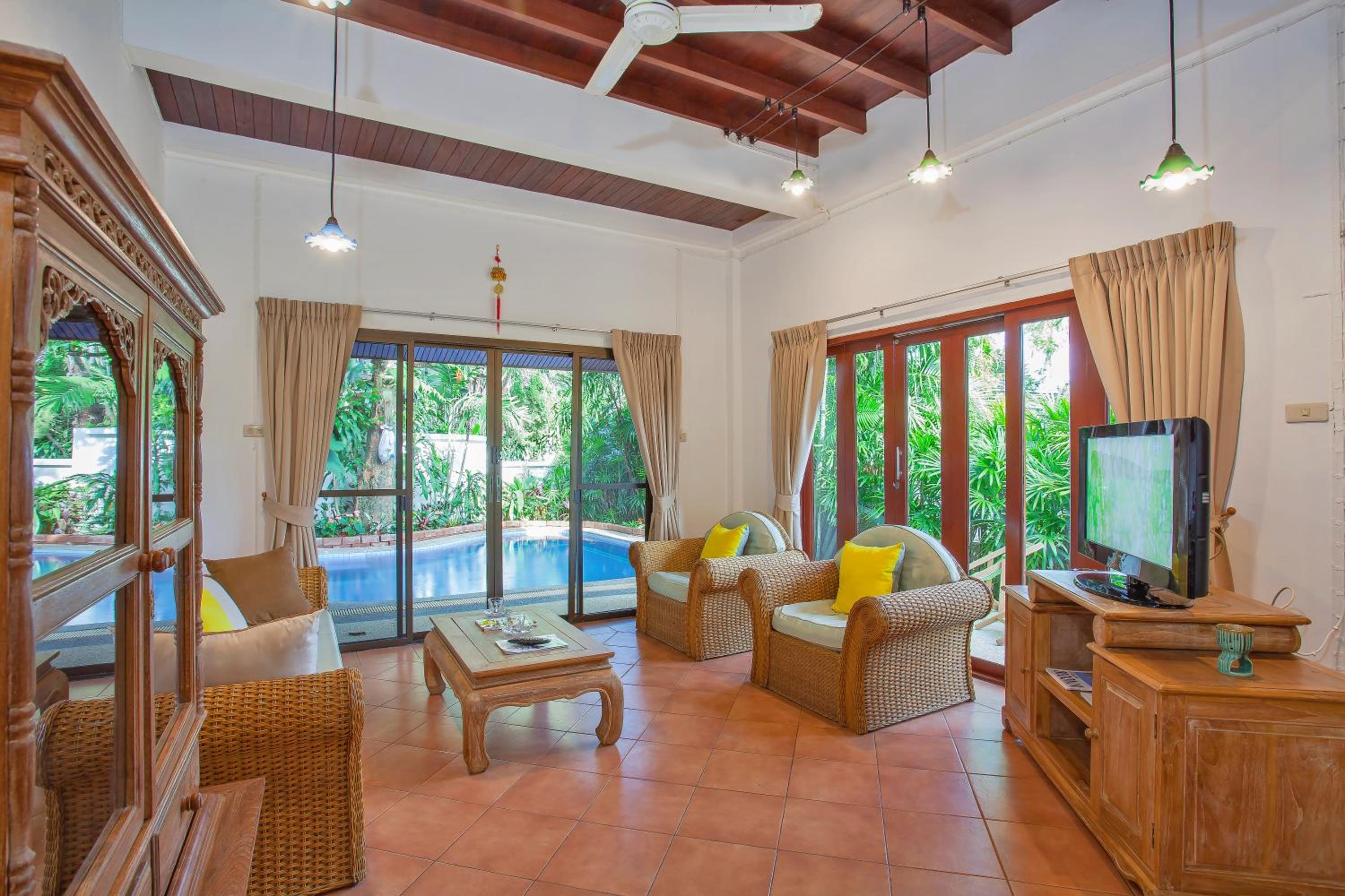 Villa photo 3