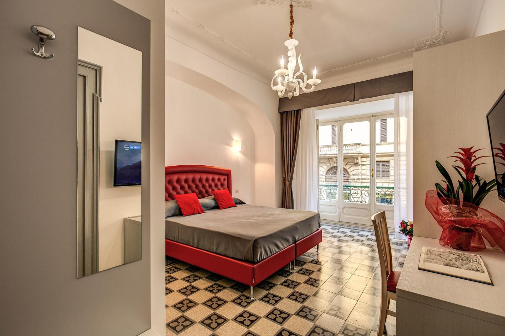 Superior Double or Twin Room with City View photo 2
