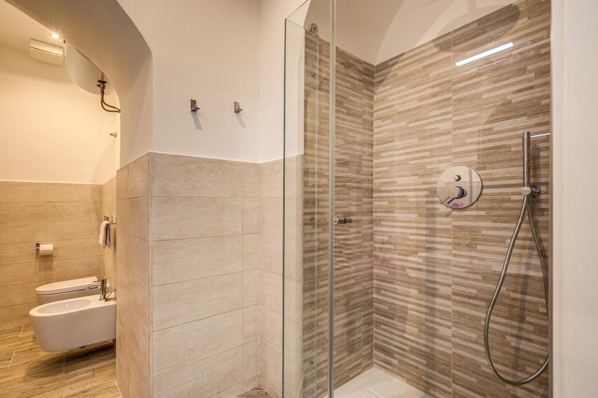 Superior Double or Twin Room with City View photo 2
