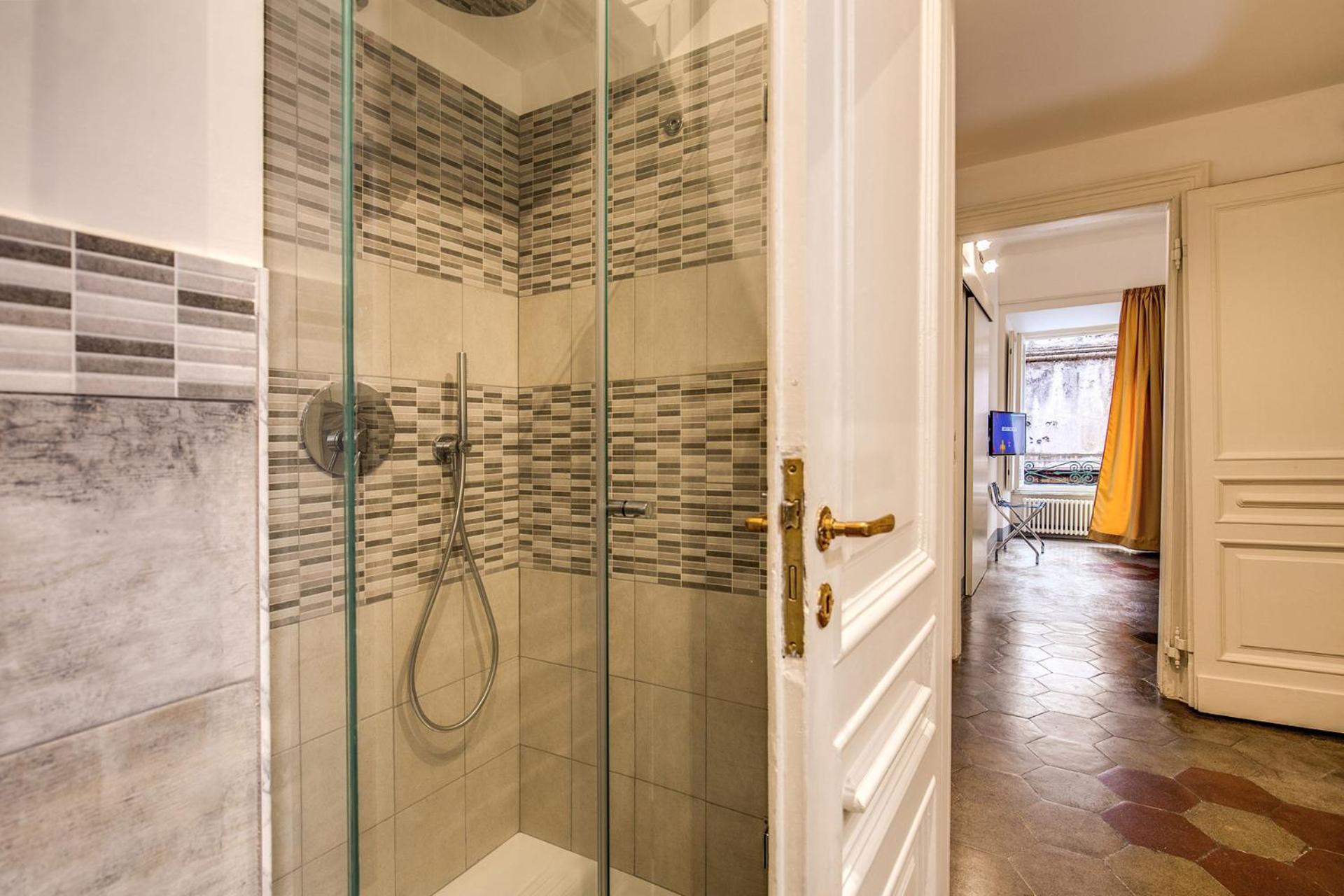 Single Room with Private External Bathroom photo 3