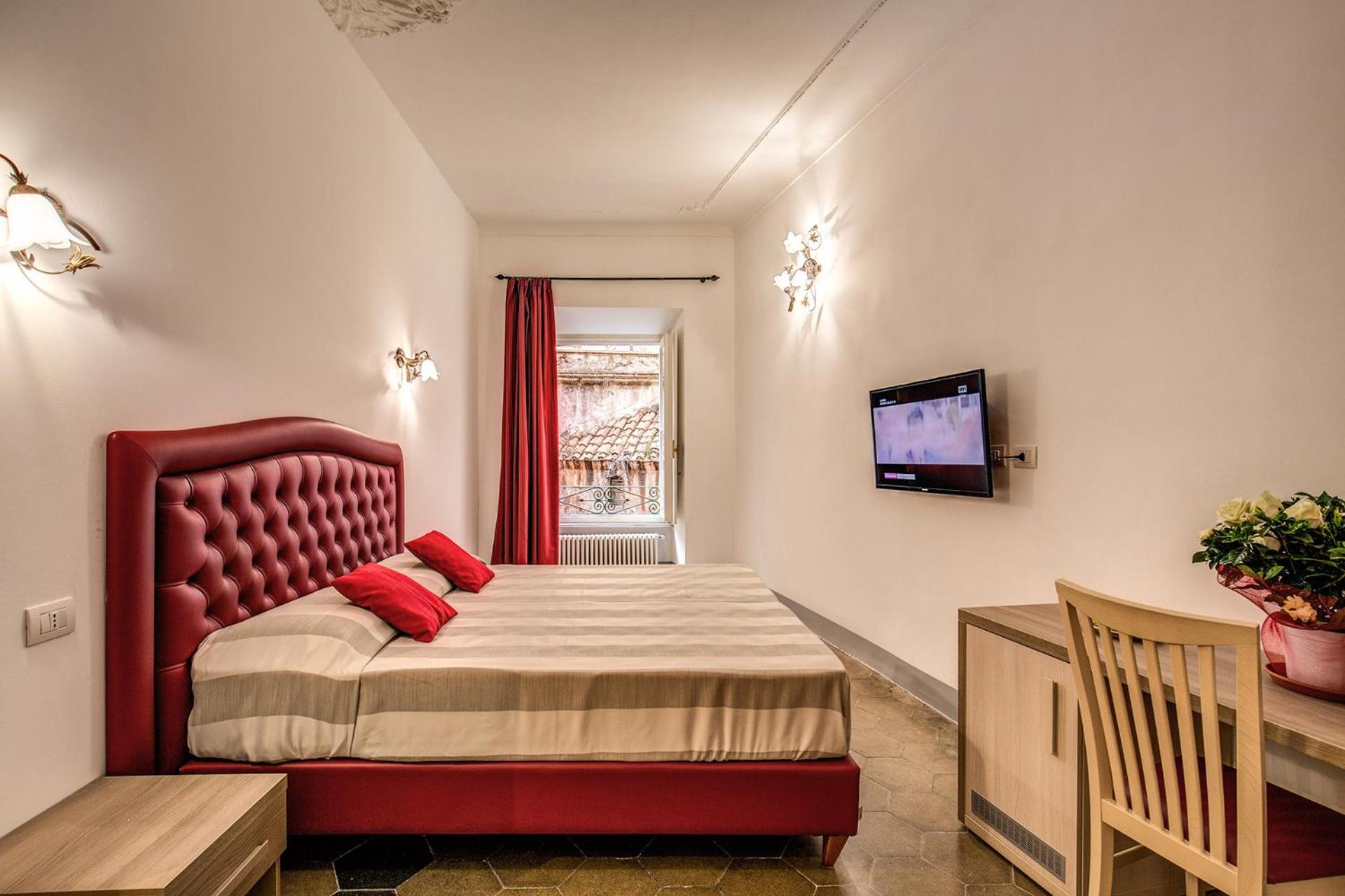 Deluxe Double or Twin Room photo 1