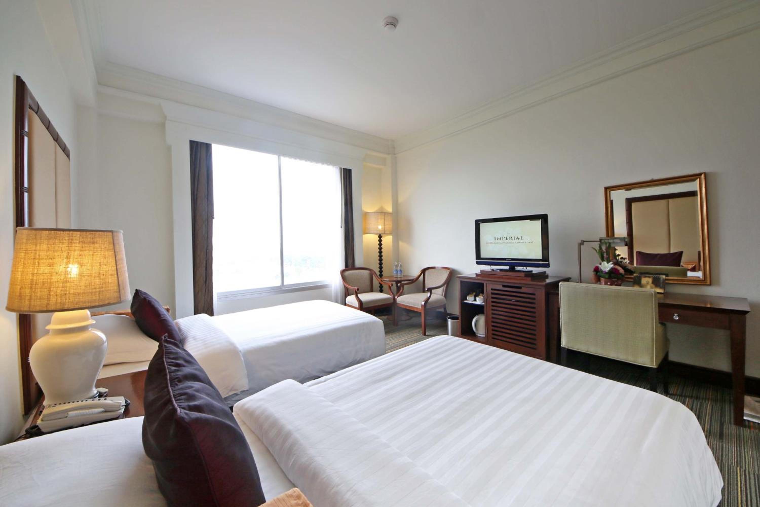 Deluxe Premium Twin Bed - Photo 5