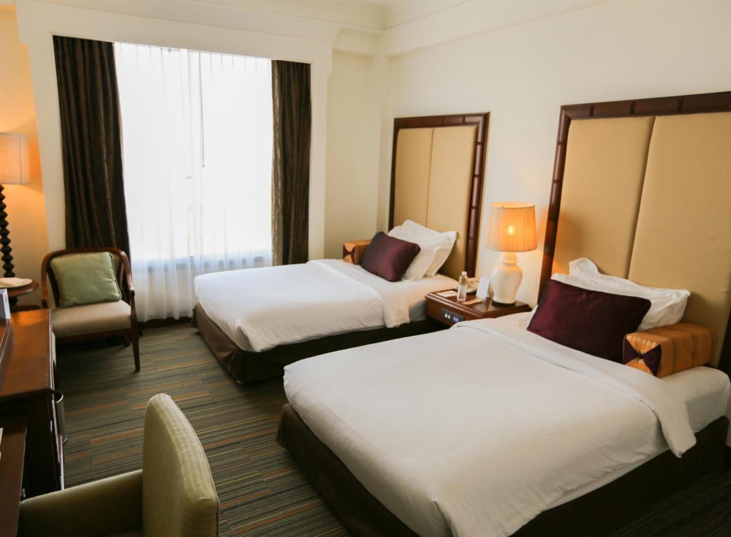 Deluxe Premium Twin Bed - Photo 3