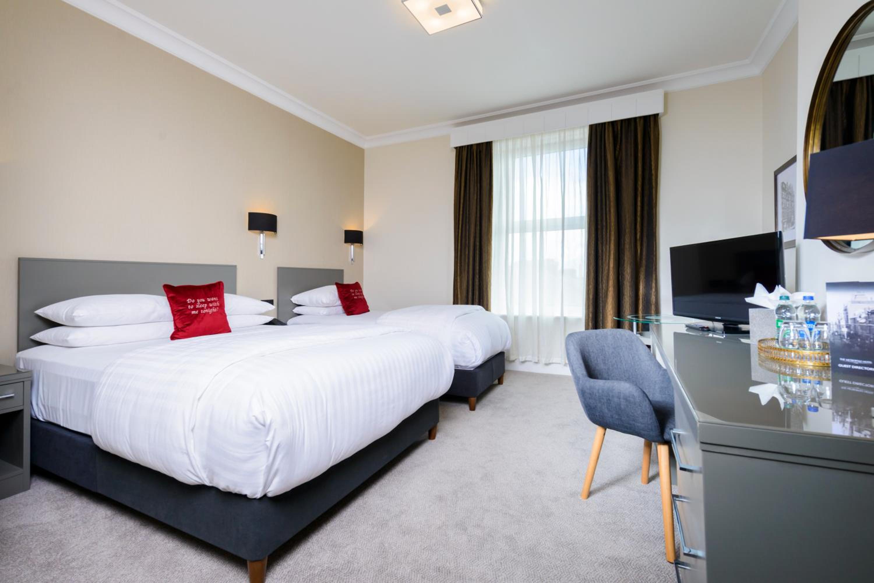 Twin Room - Photo 4