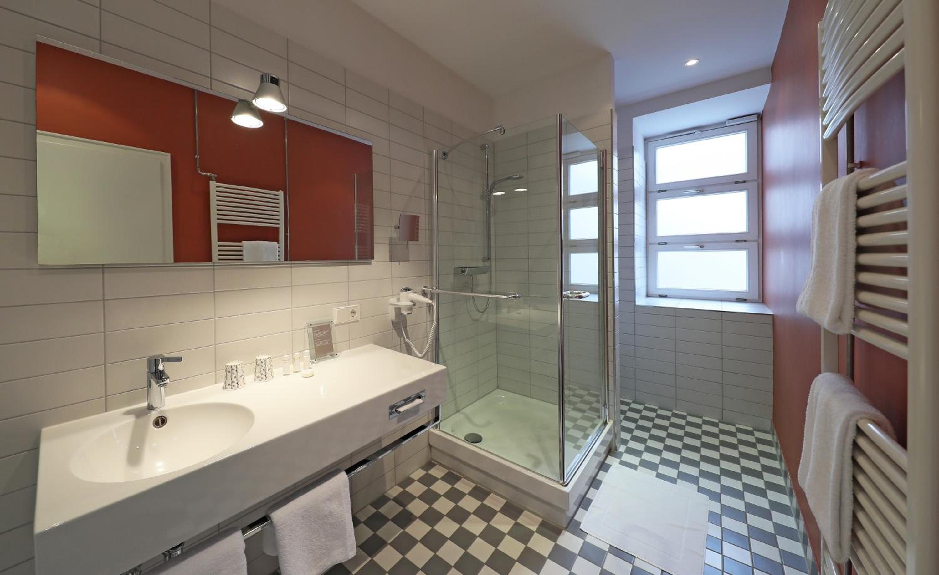 Quiet Double Room thumbnail 6
