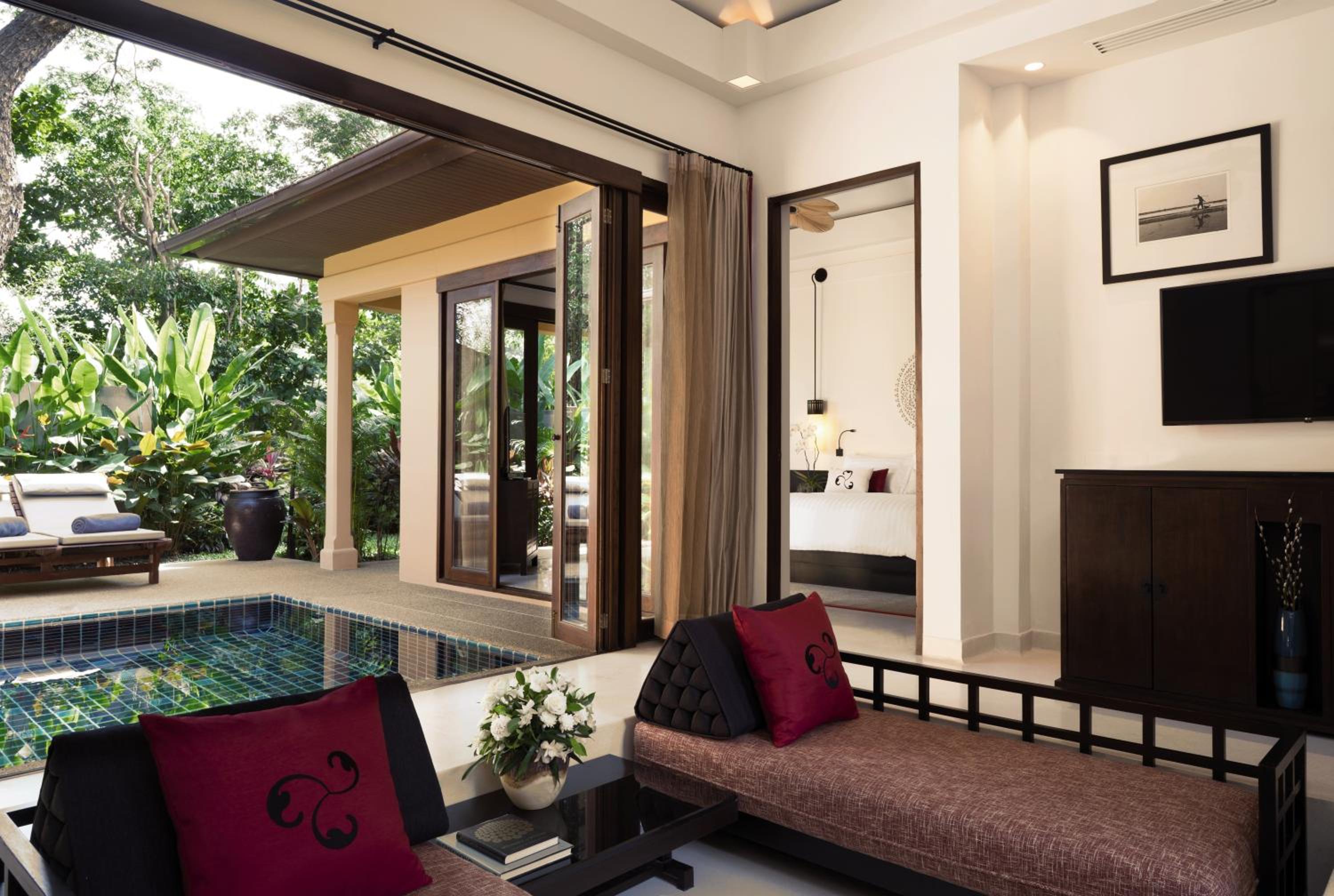Two-Bedroom Villa with Private Pool - Photo 9