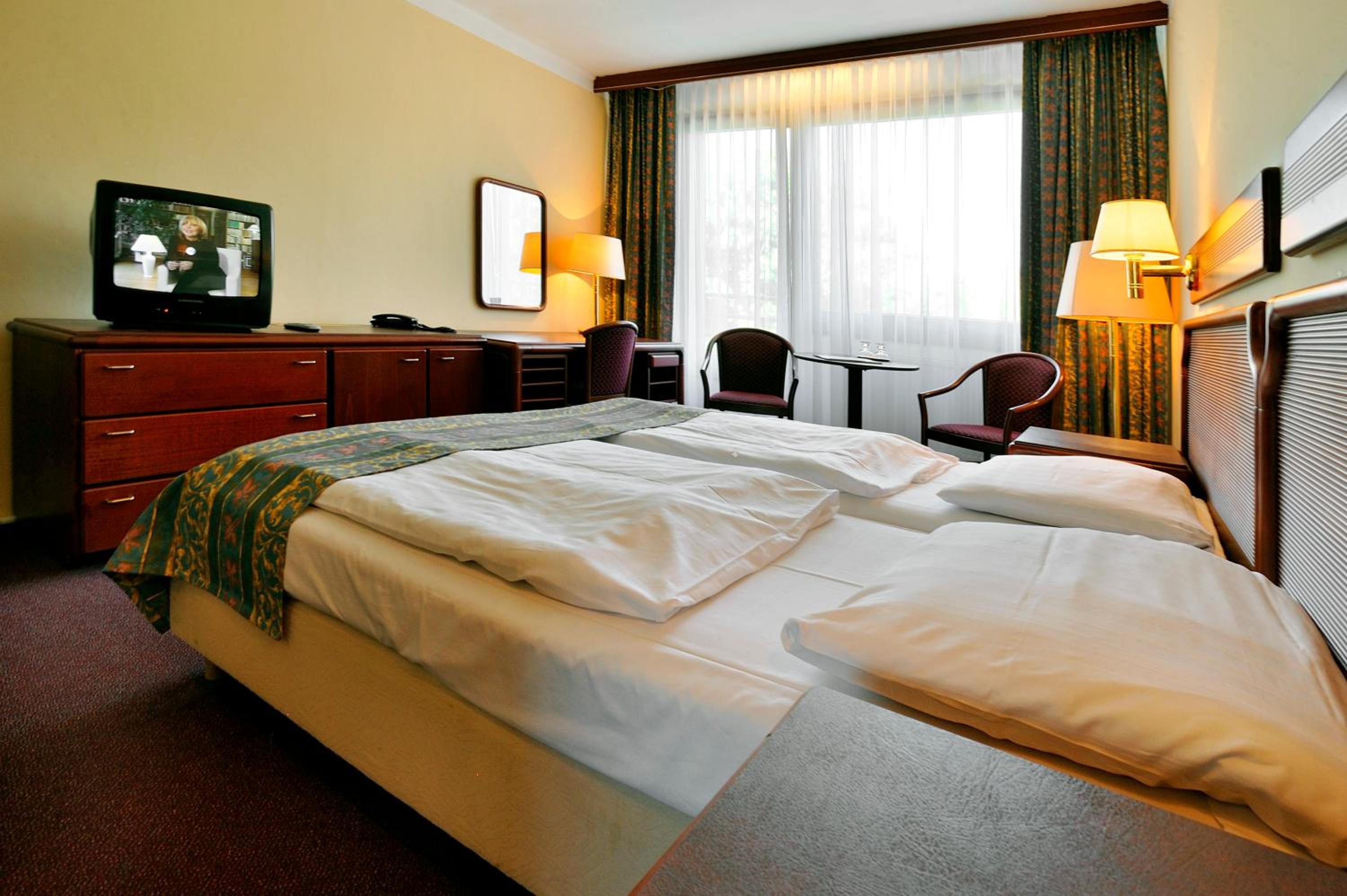 Double or Twin Room photo 2