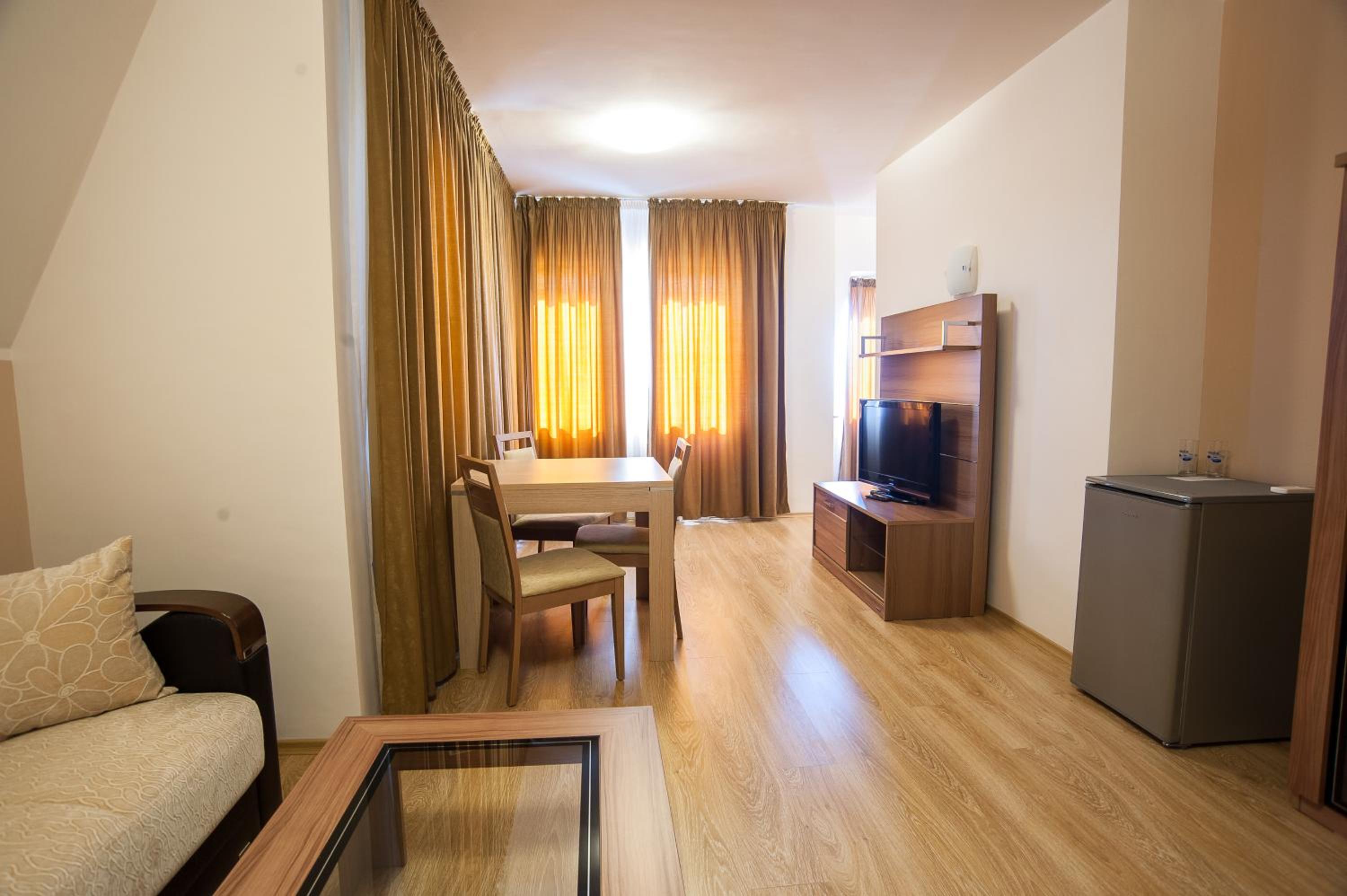 Junior Suite with Balcony photo 3