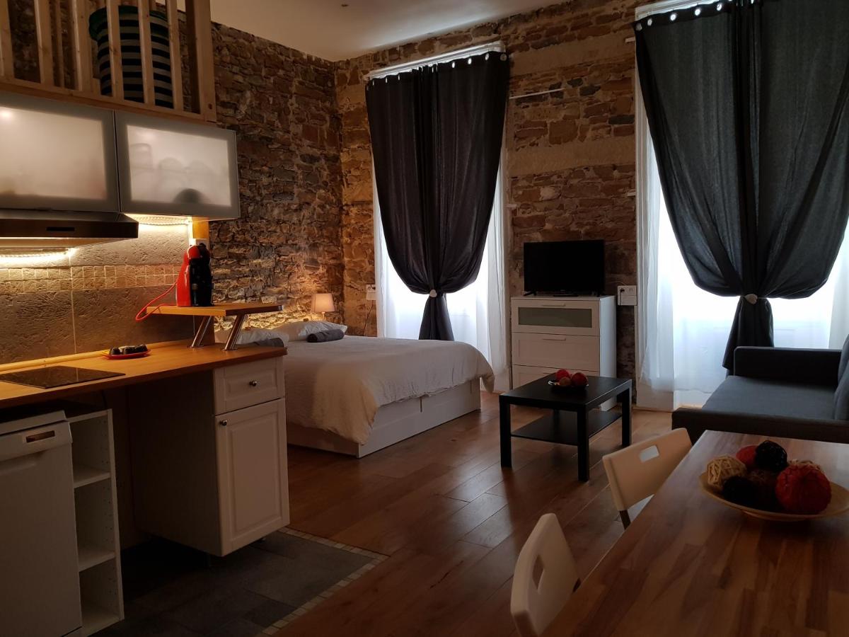 Deluxe Apartment photo 3
