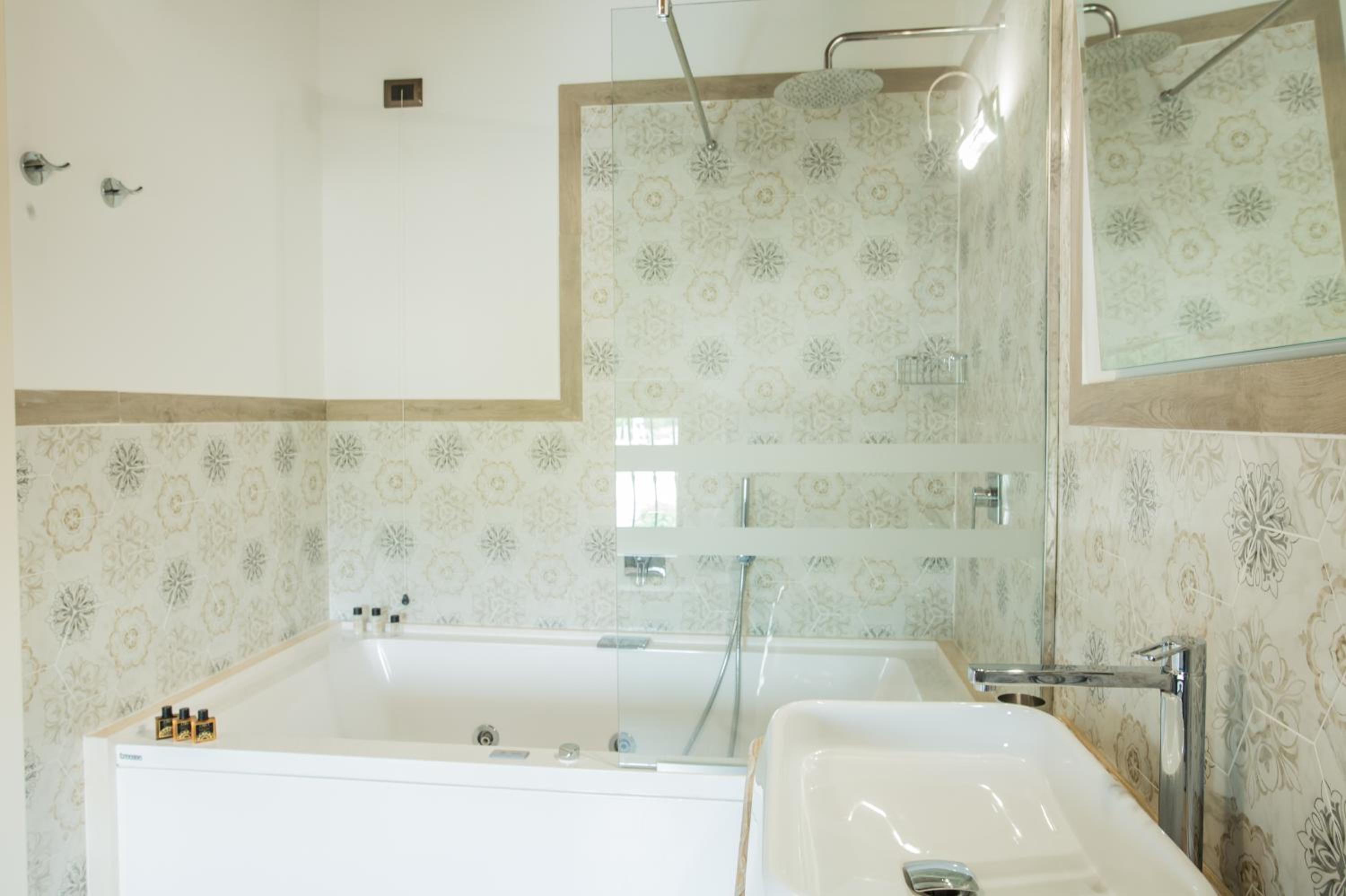 Superior Queen Room - Photo 4