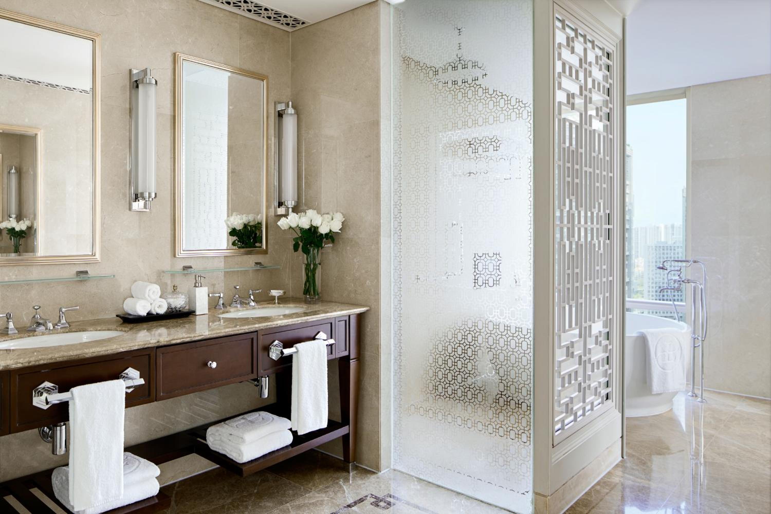 Club Executive Suite - Photo 4