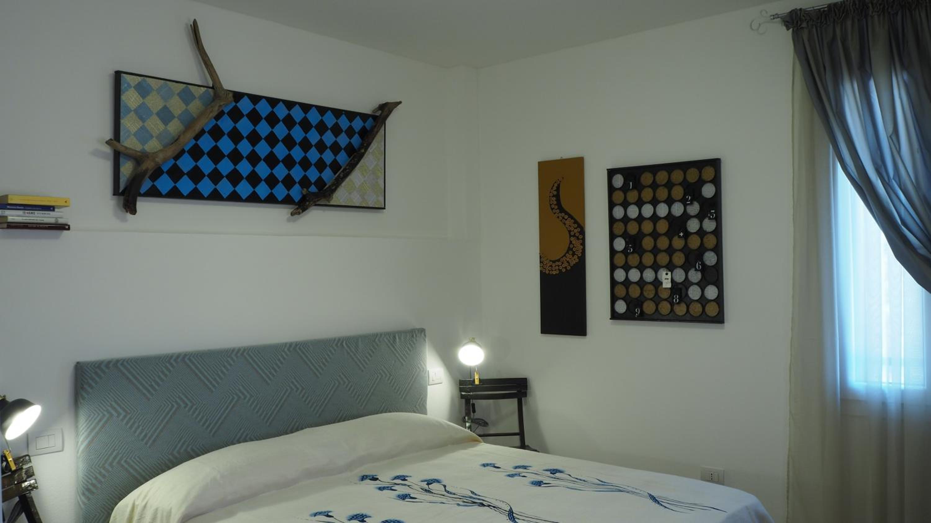 Double or Twin Room with Shared Bathroom photo 1