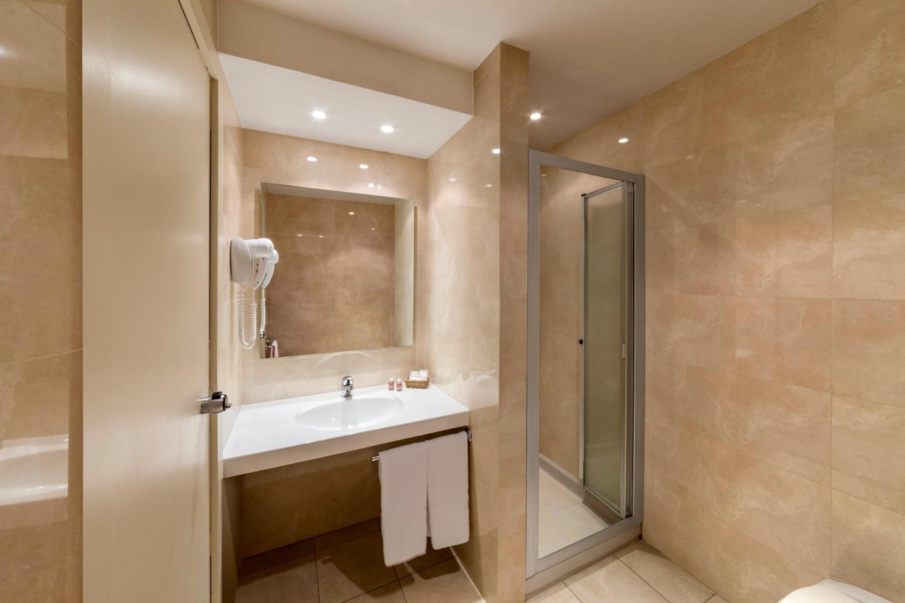Family Suite - Photo 5