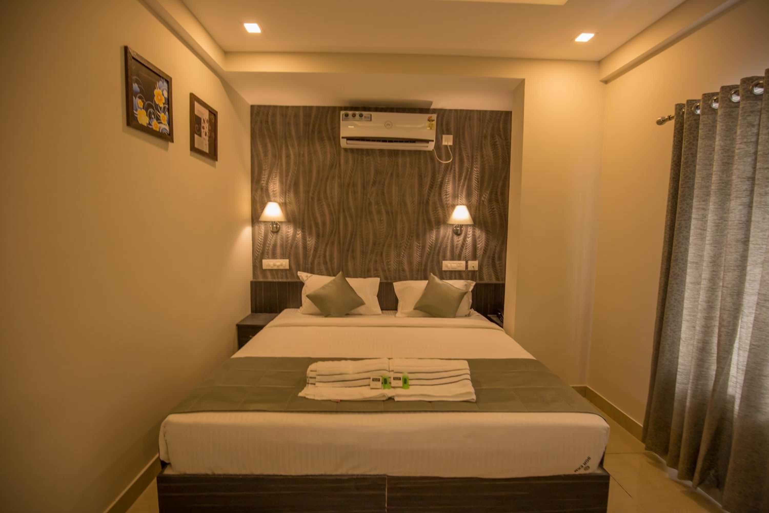 Standard Double or Twin Room photo 3