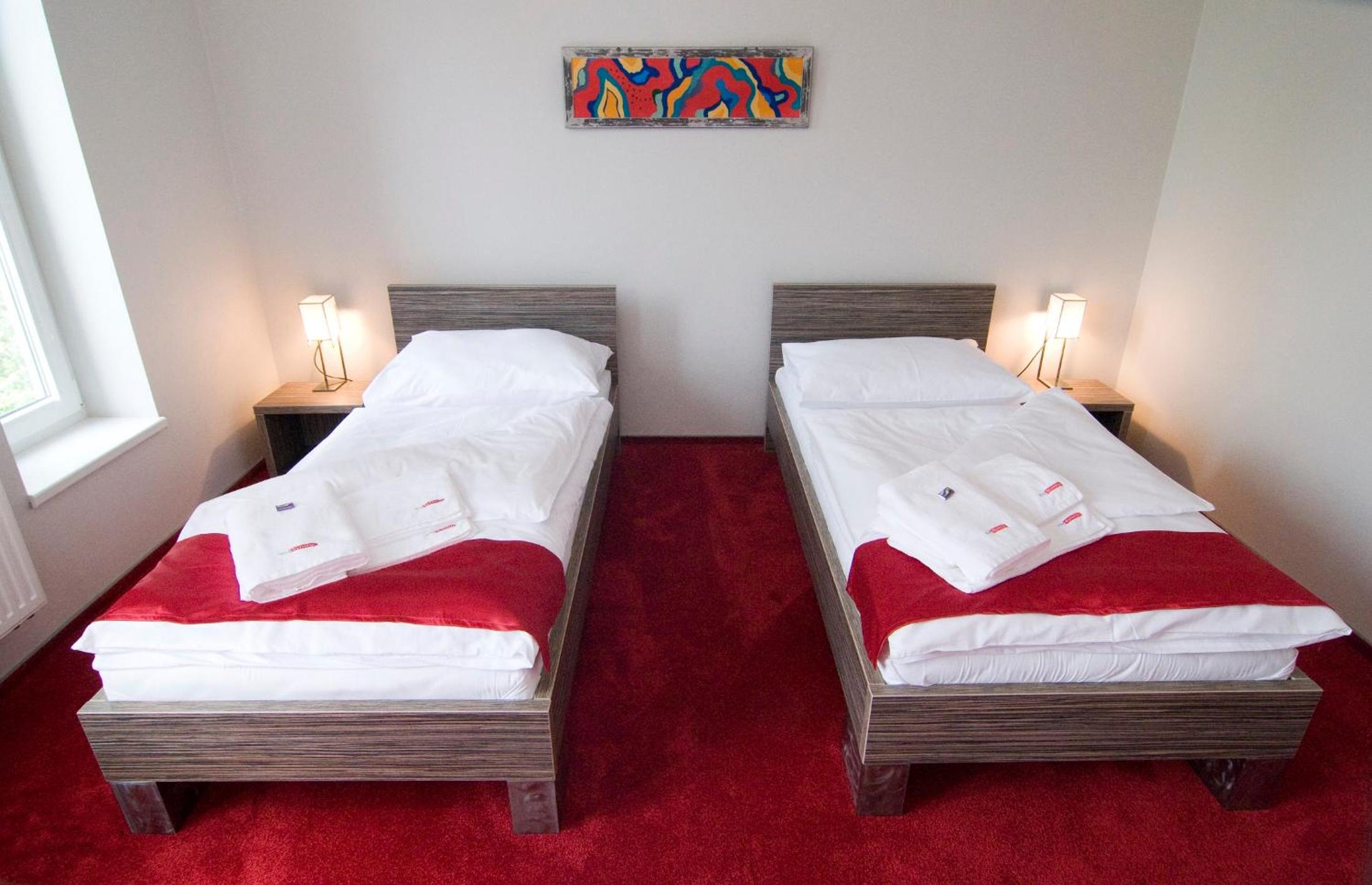 Twin Room - Photo 1