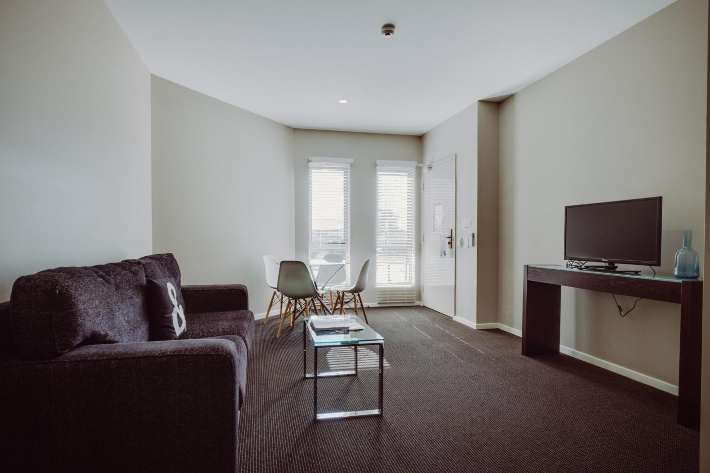 Executive One-Bedroom Apartment - Disability Access