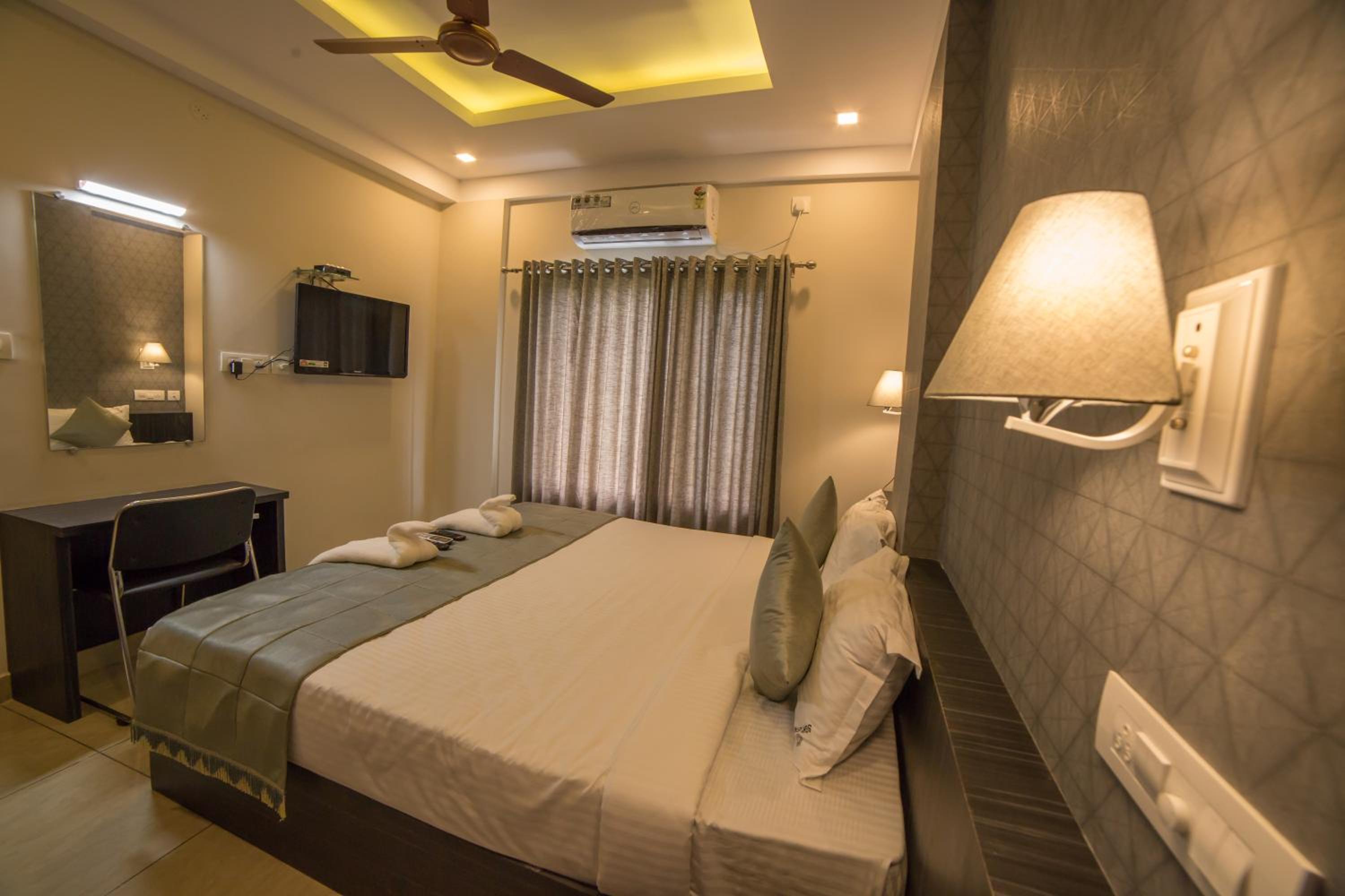 Superior Double or Twin Room photo 1