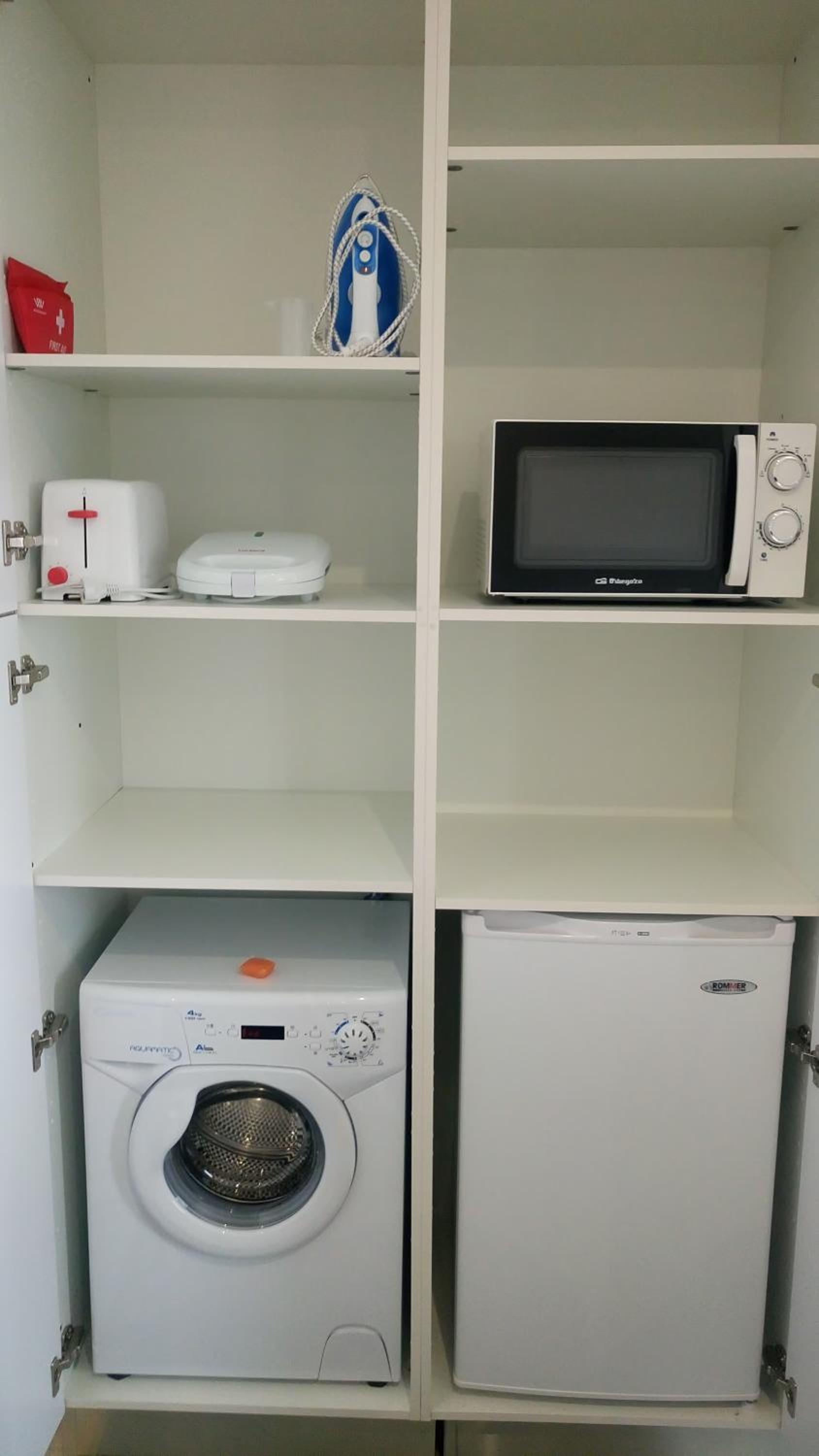 One-Bedroom Apartment - Photo 10
