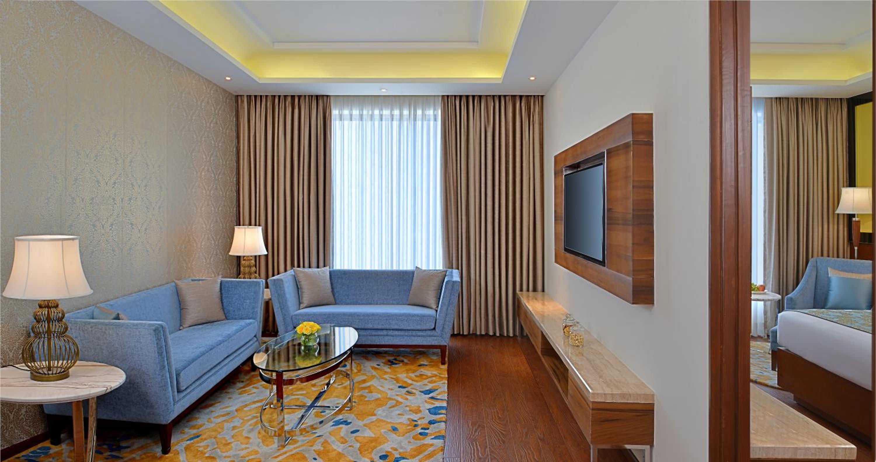 One-Bedroom Suite With Complimentary Railway Station Transfers & 3hr early check-in and check-out (subject to availability) One-Bedroom Suite With Complimentary Railway Station Transfers & 3hr early check-in and check-out (subject to availability)