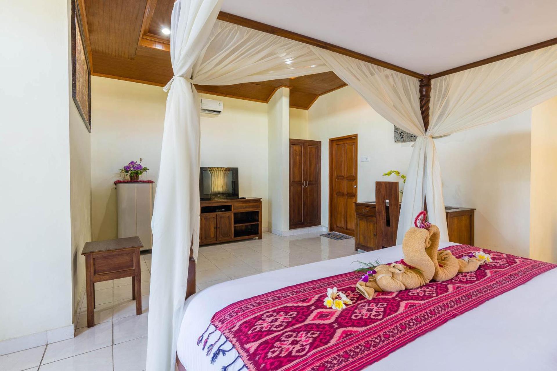 Standard Triple Room Bedroom