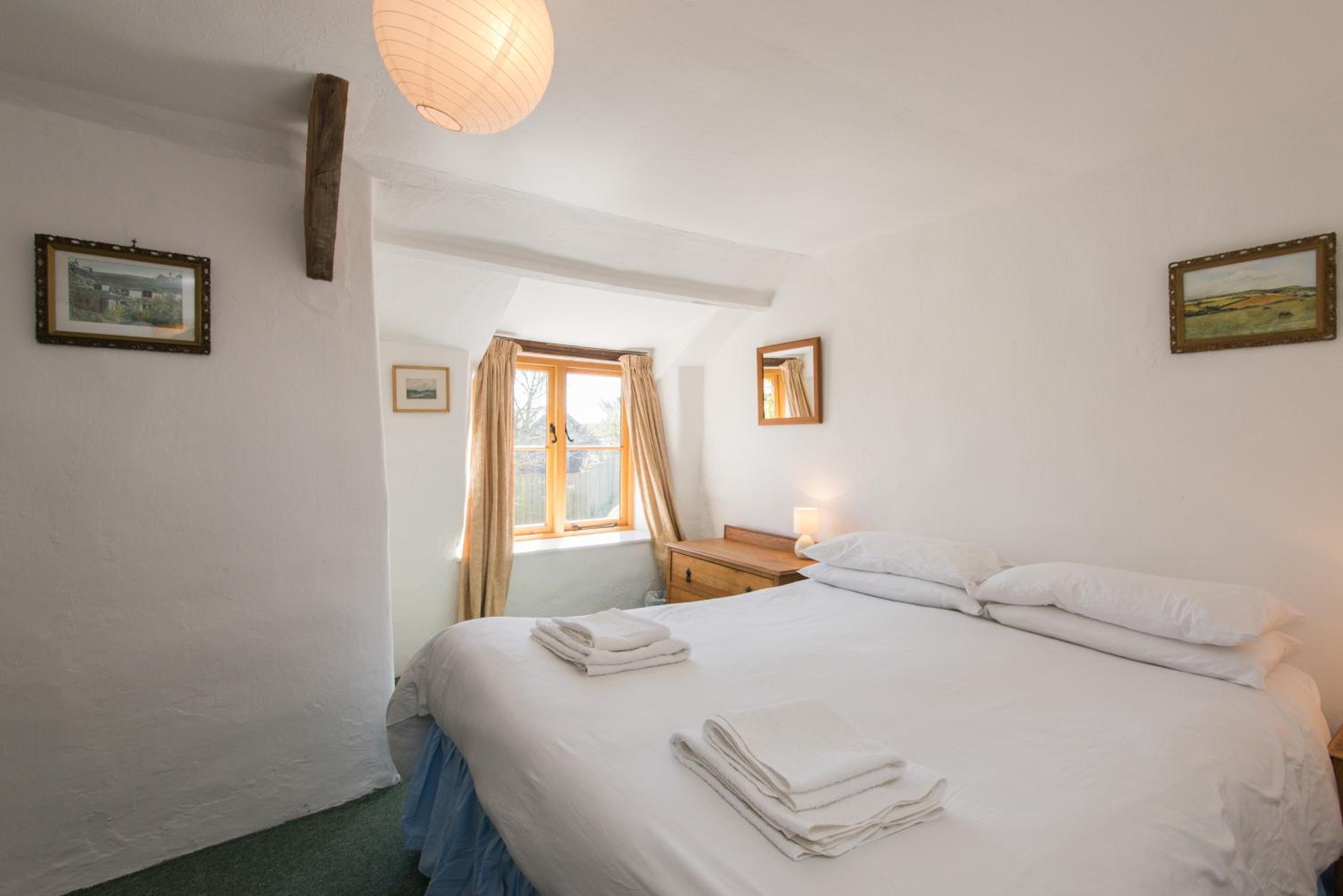 Double Room with Private External Bathroom photo 2