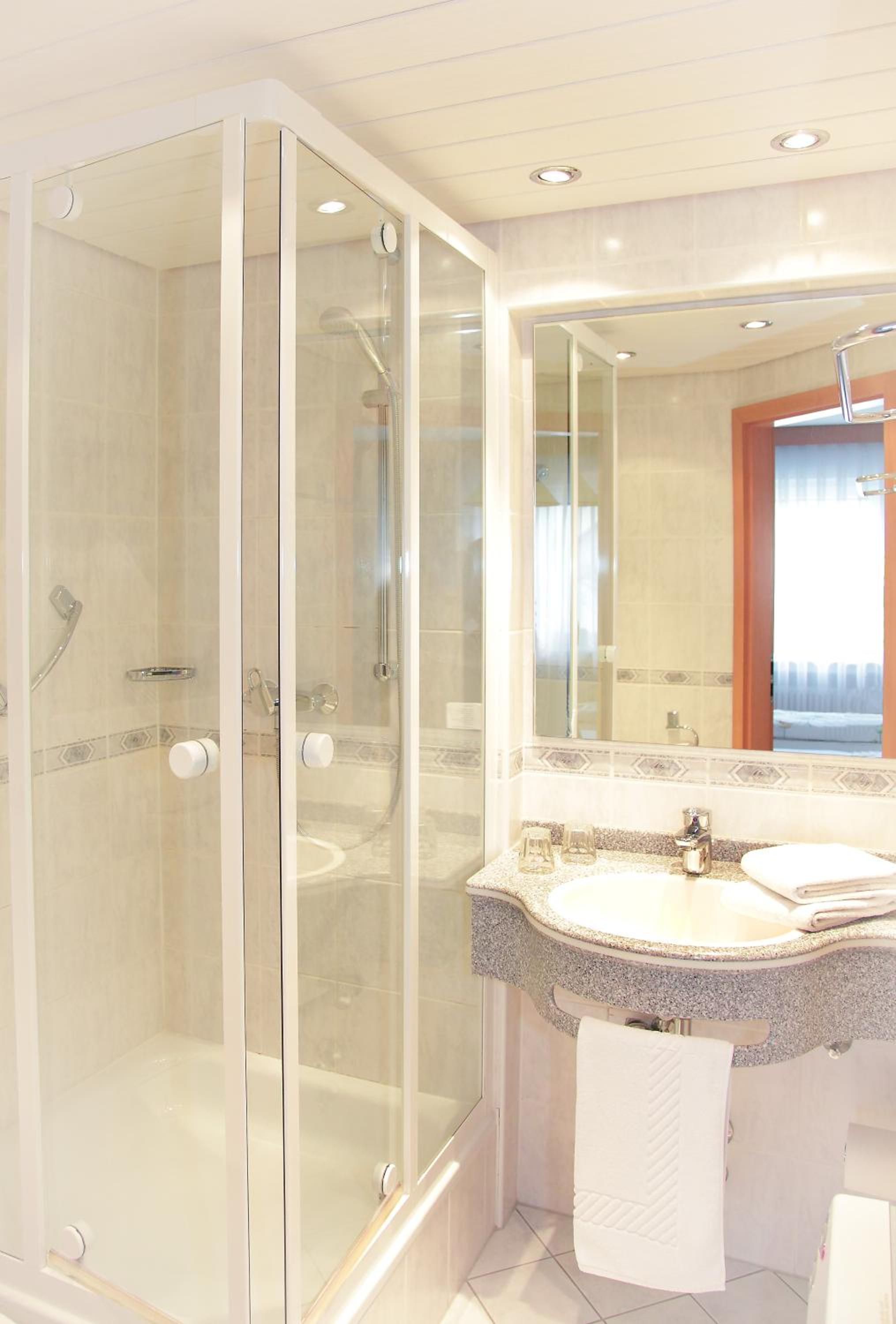 Double Room - Photo 7
