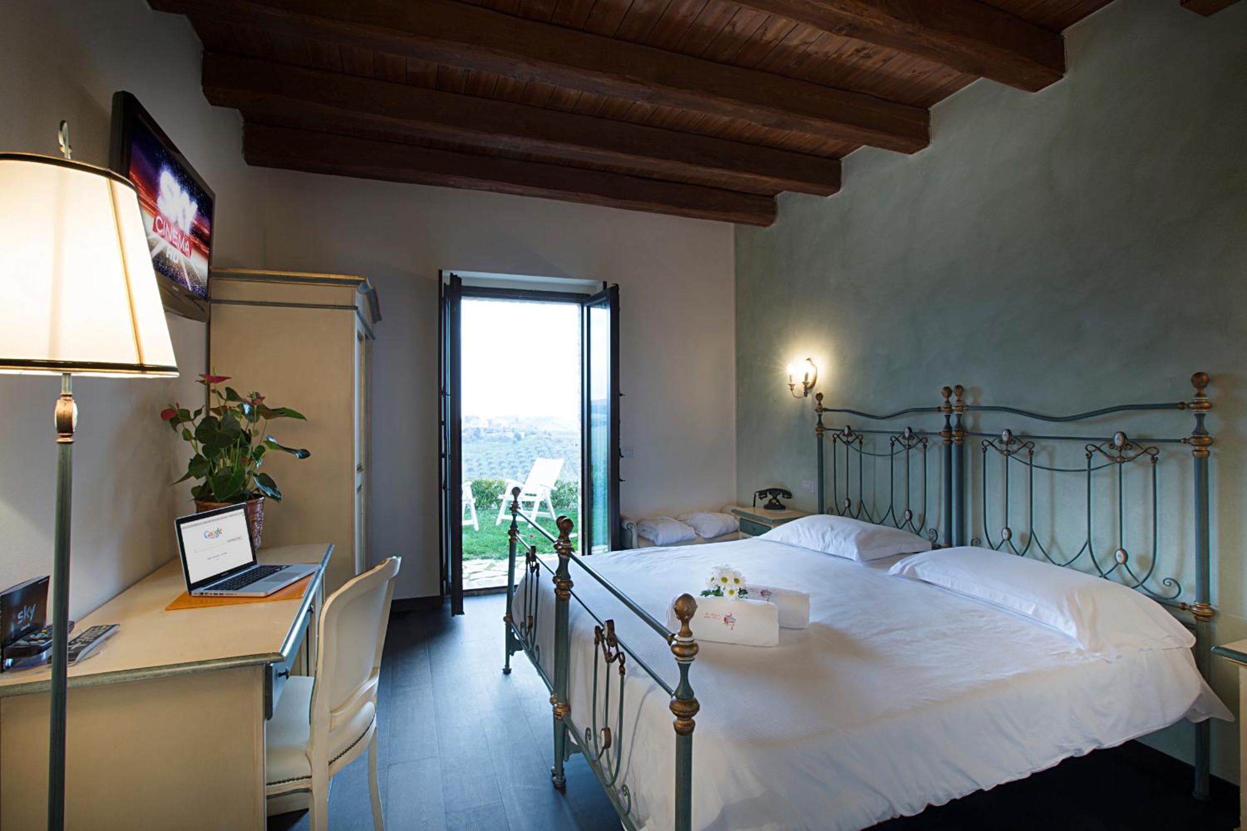 Superior Double Room - Photo 2